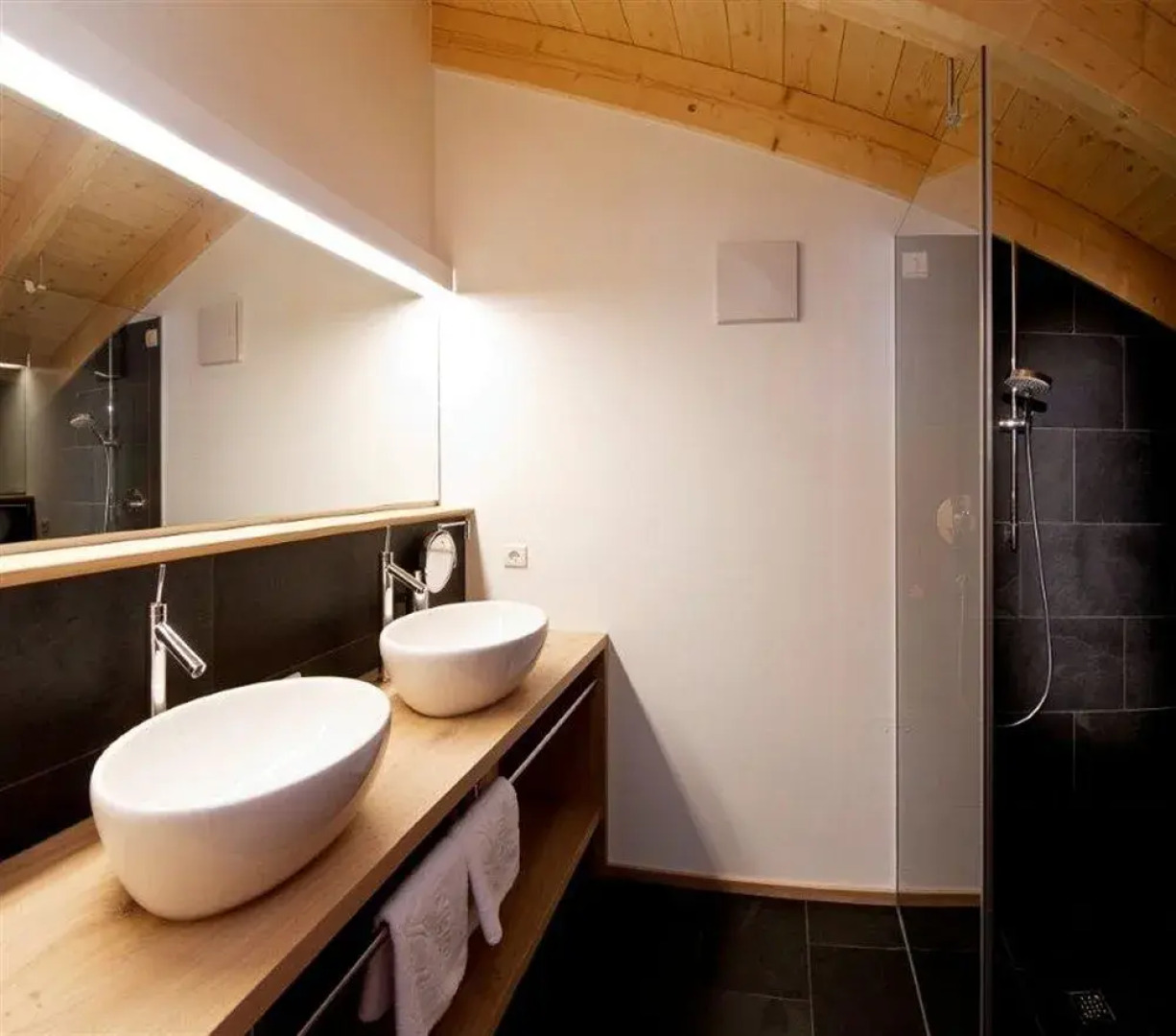 Zin Senfter Residence