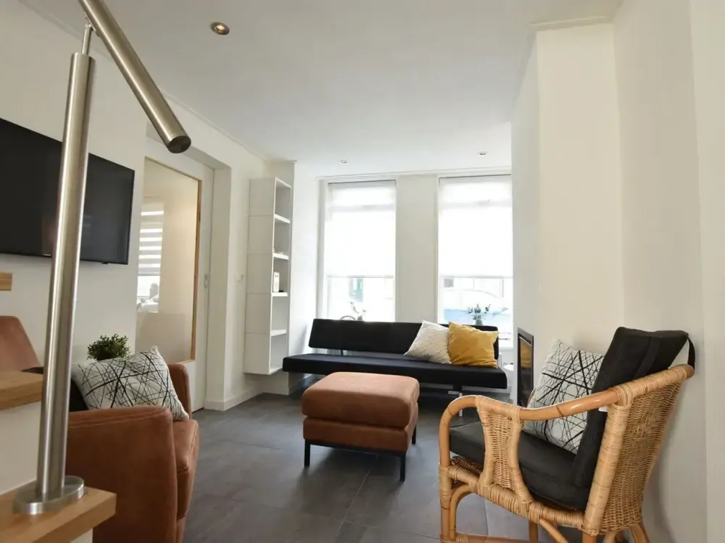 Quiet Holiday Home in Nieuwvliet With a Lounge Area by the sea