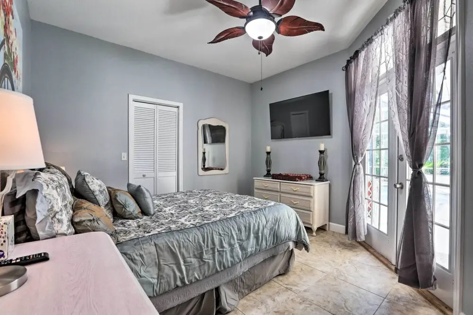 Pool & Fire Pit: Cape Coral Golf Course Getaway