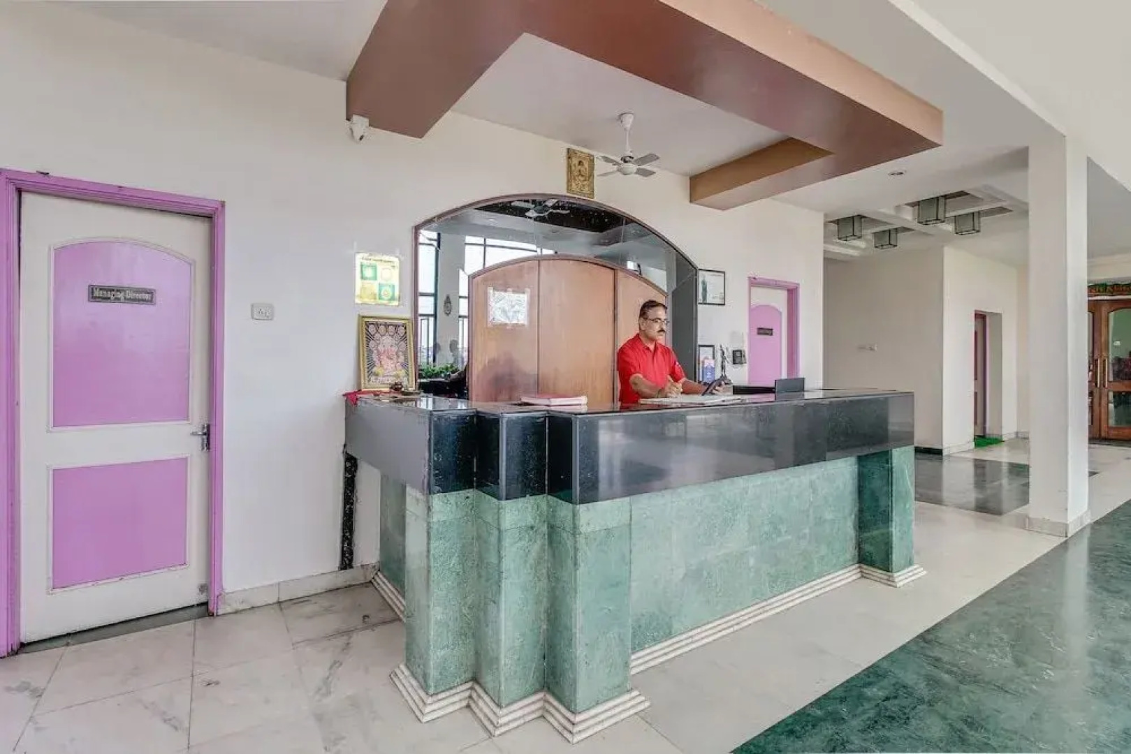 Oyo 60852 Hotel Residency Park