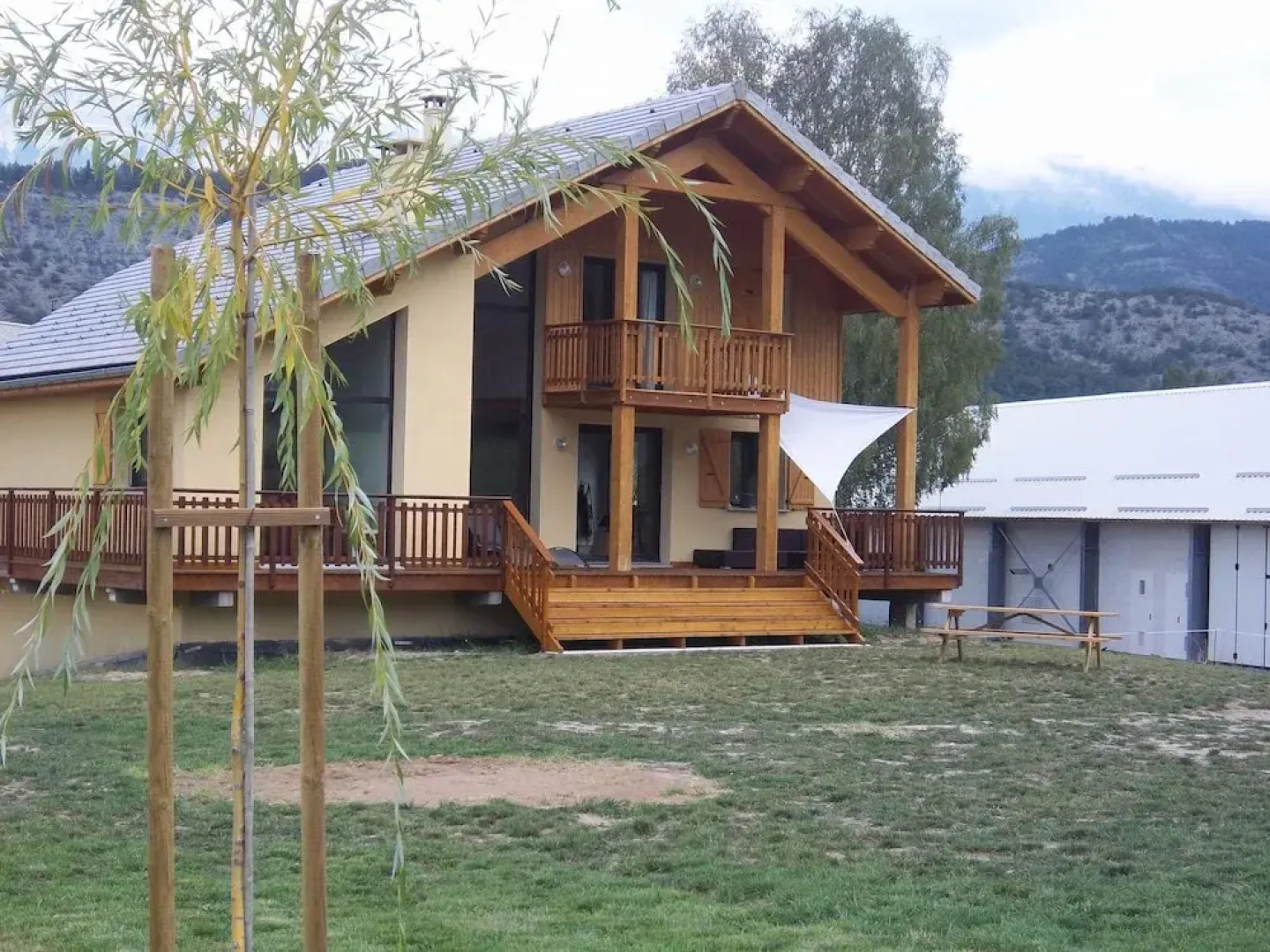 Quaint Chalet in Selonnet With Terrace