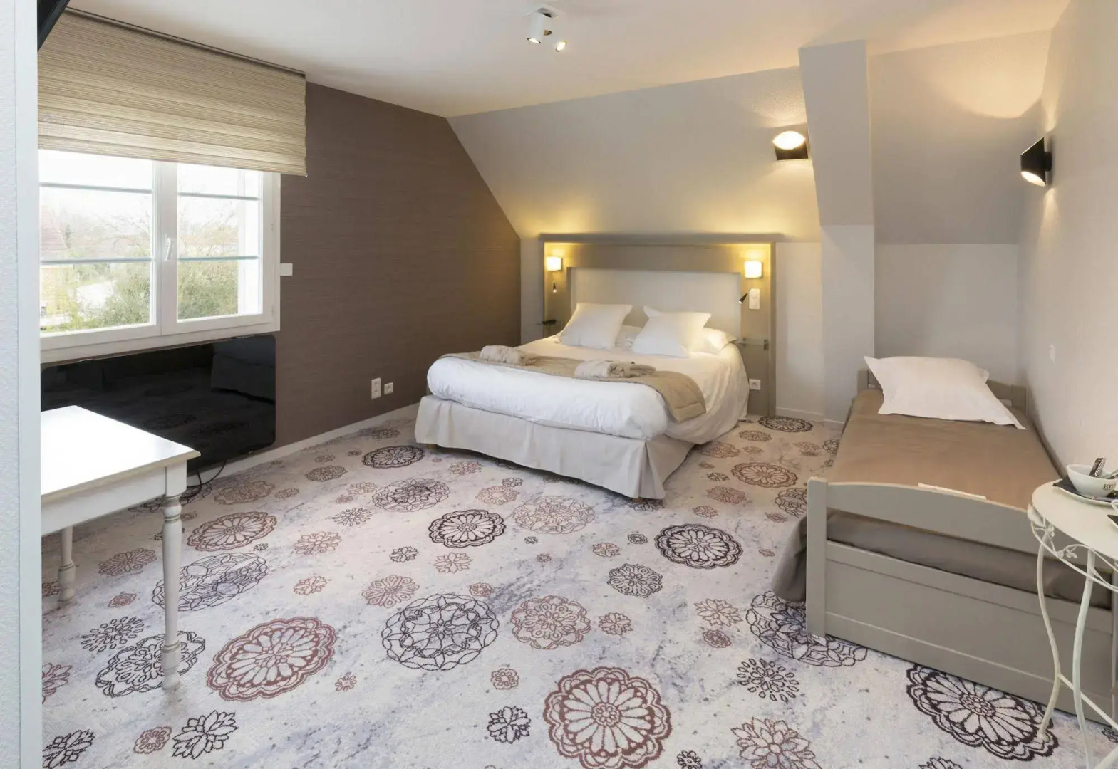 Hôtel Spa & Restaurant Les Saules