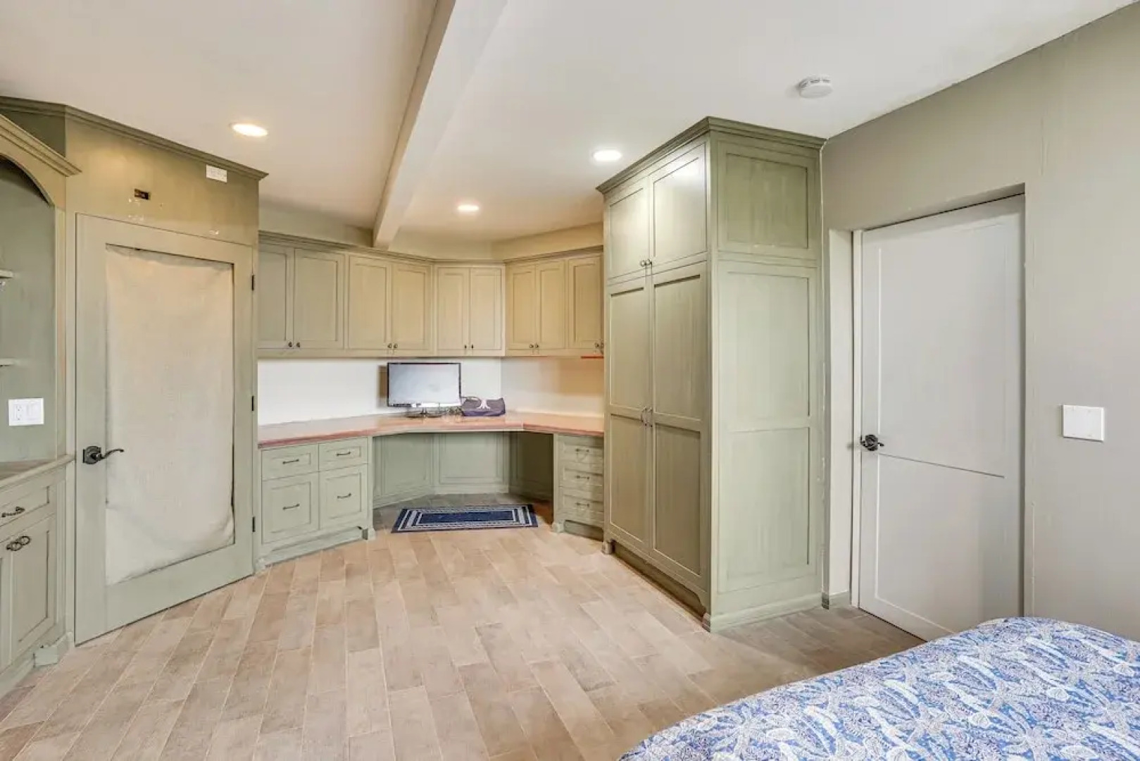 Walk to Private Beach: Rancho Palos Verdes Escape!