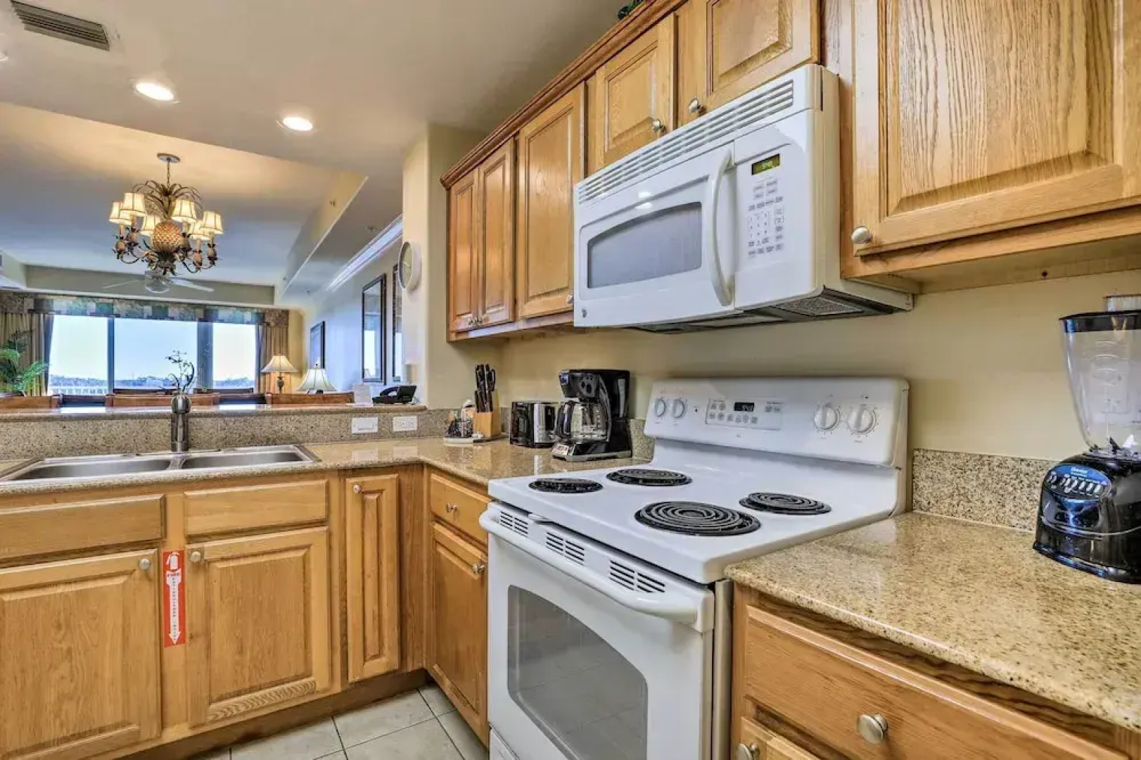 1 Mi to Disney: Lakefront Condo w/ Pool Access!
