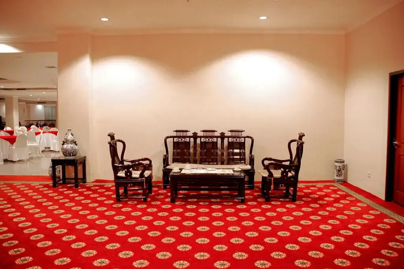 Hotel Grand Tiga Mustika