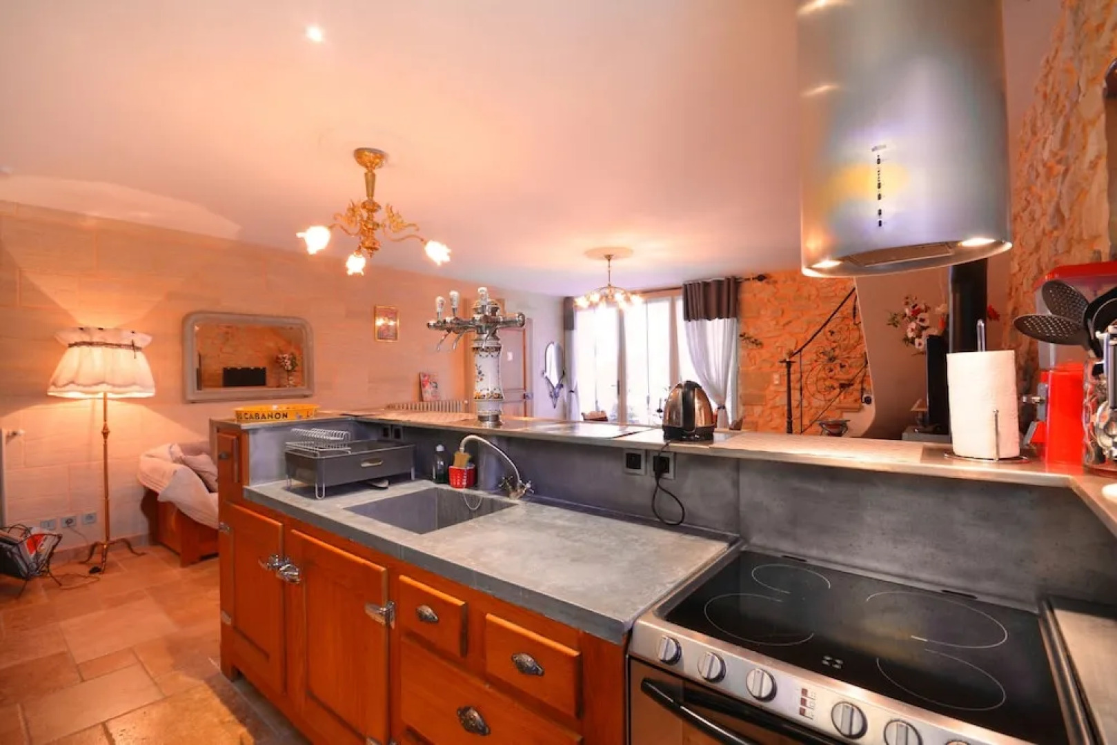 House With one Bedroom in Le Thor, With Furnished Garden and Wifi