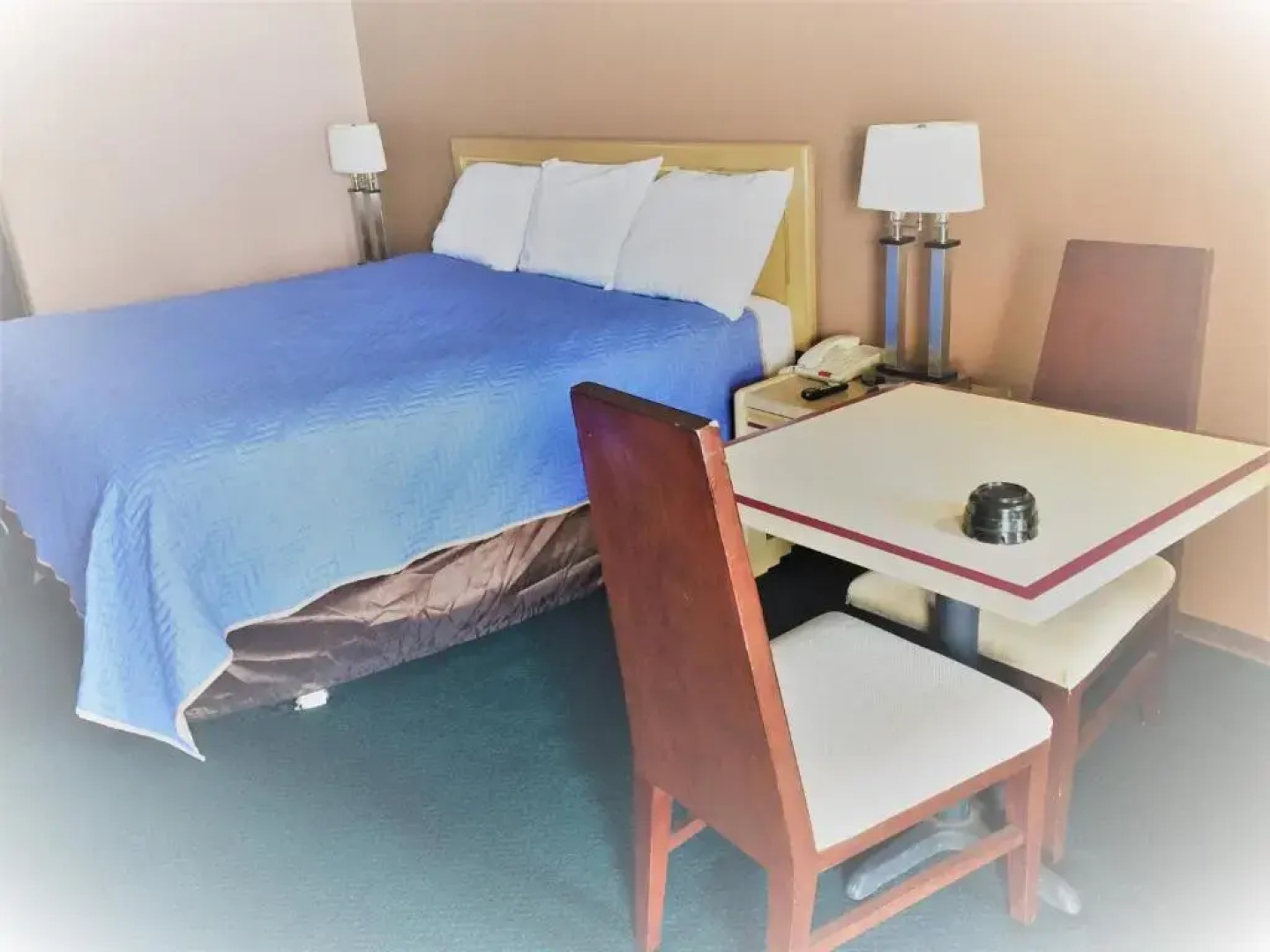 OYO Hickory House Inn