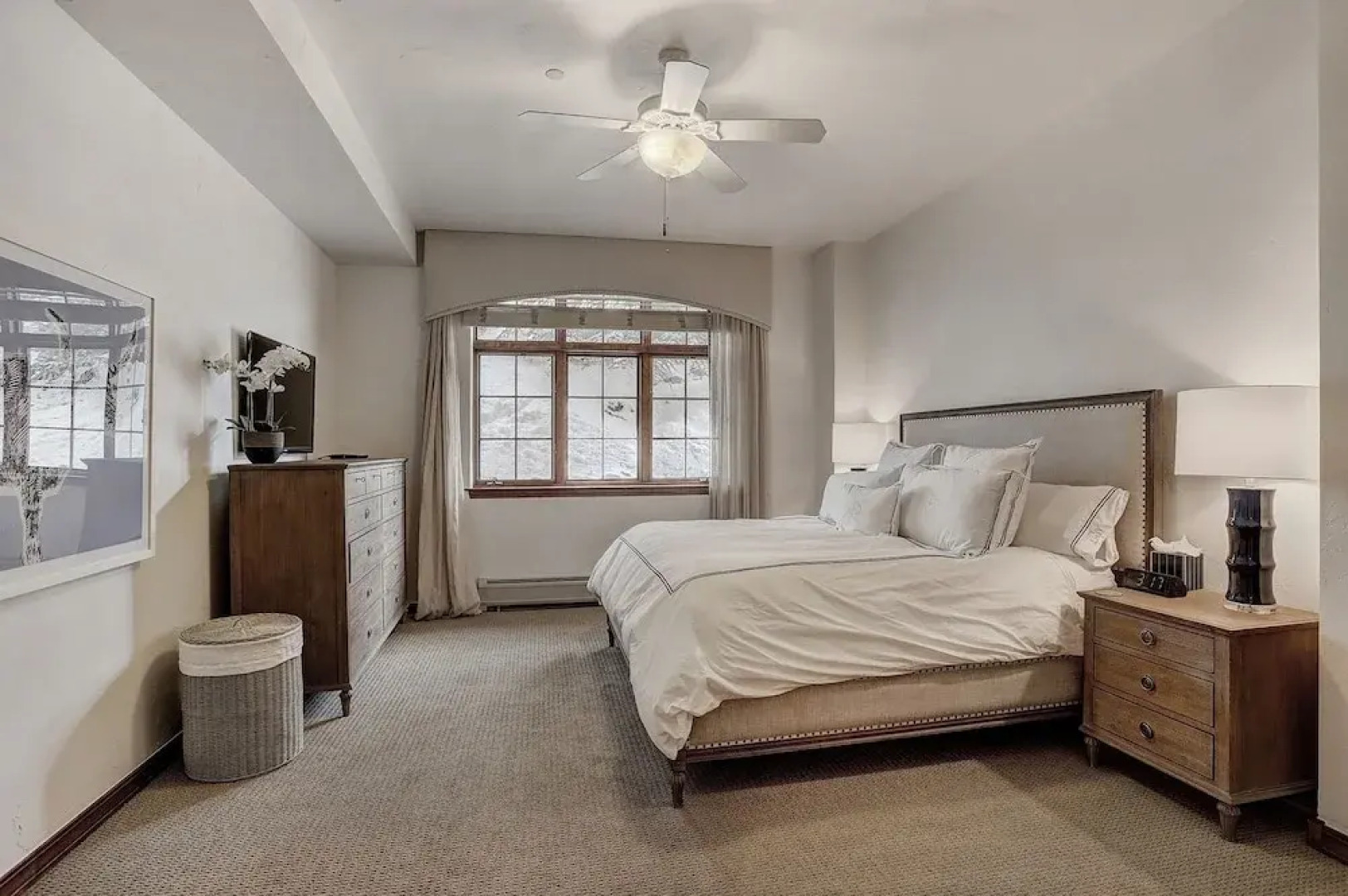 Plaza Level Luxury 3br -right In Beaver Creek Village 3 Bedroom Condo by RedAwning