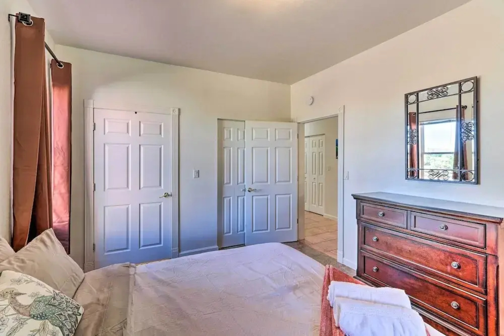 Eloy Desert Oasis w/ Courtyard & Pool Access!