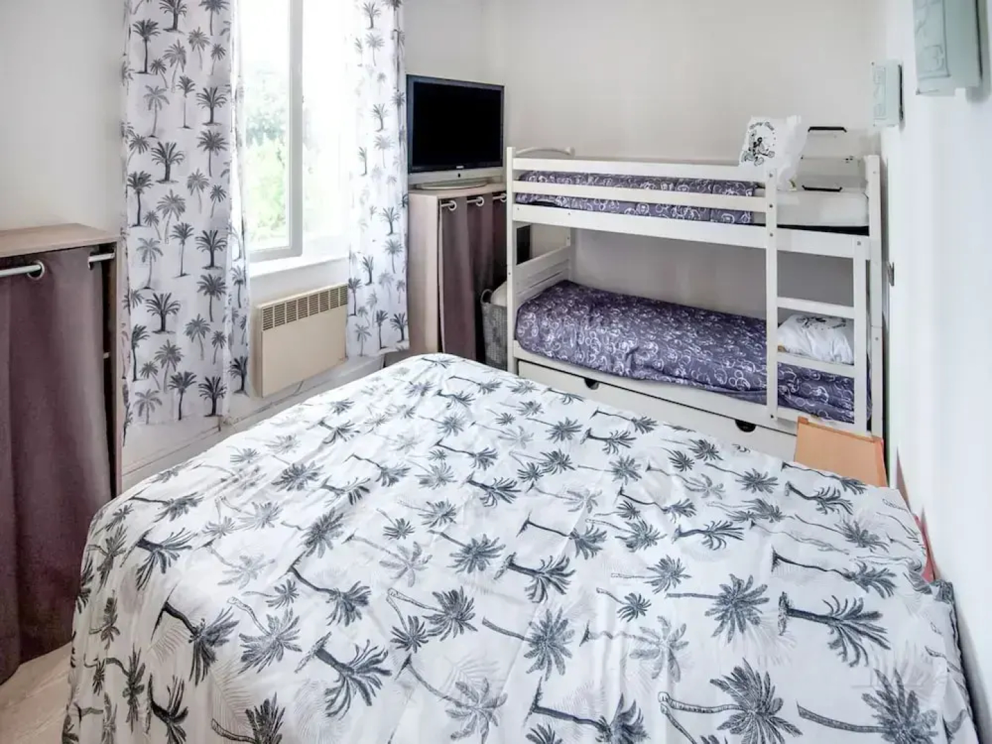 Holiday Home in Orange With Private Pool