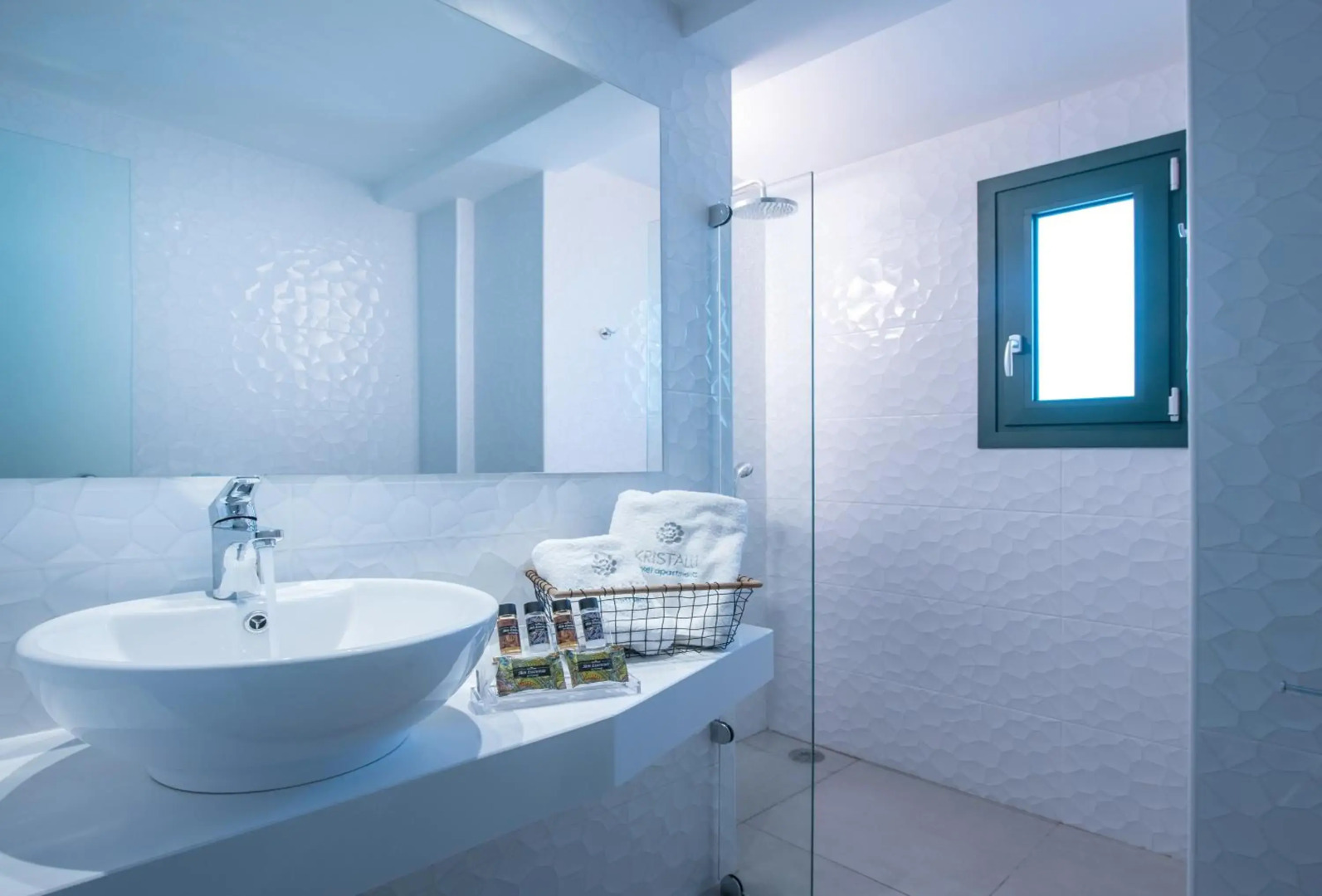 Kristalli Hotel Apartments