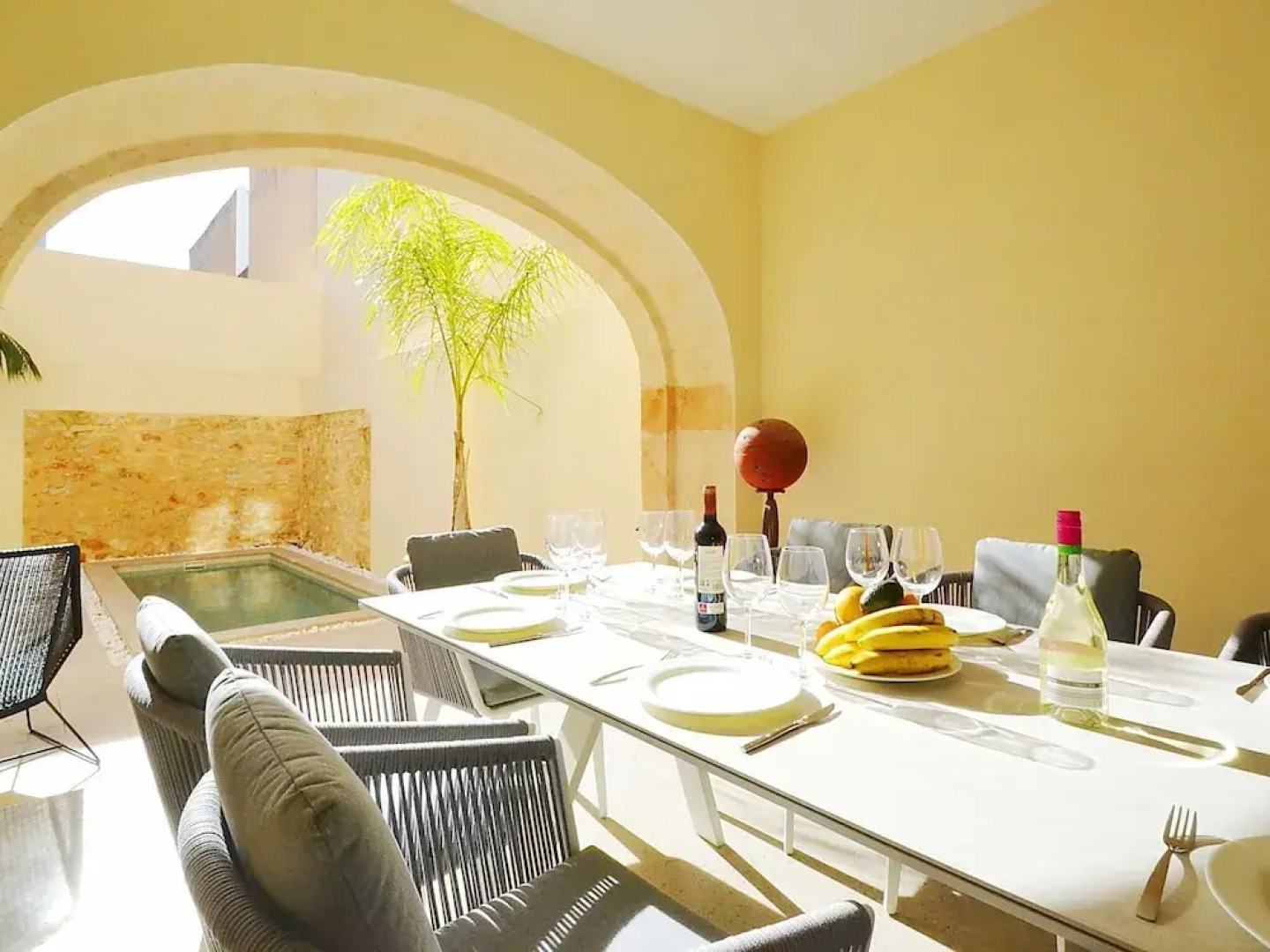 Top Quality Modern Town House in Petra With Private Pool