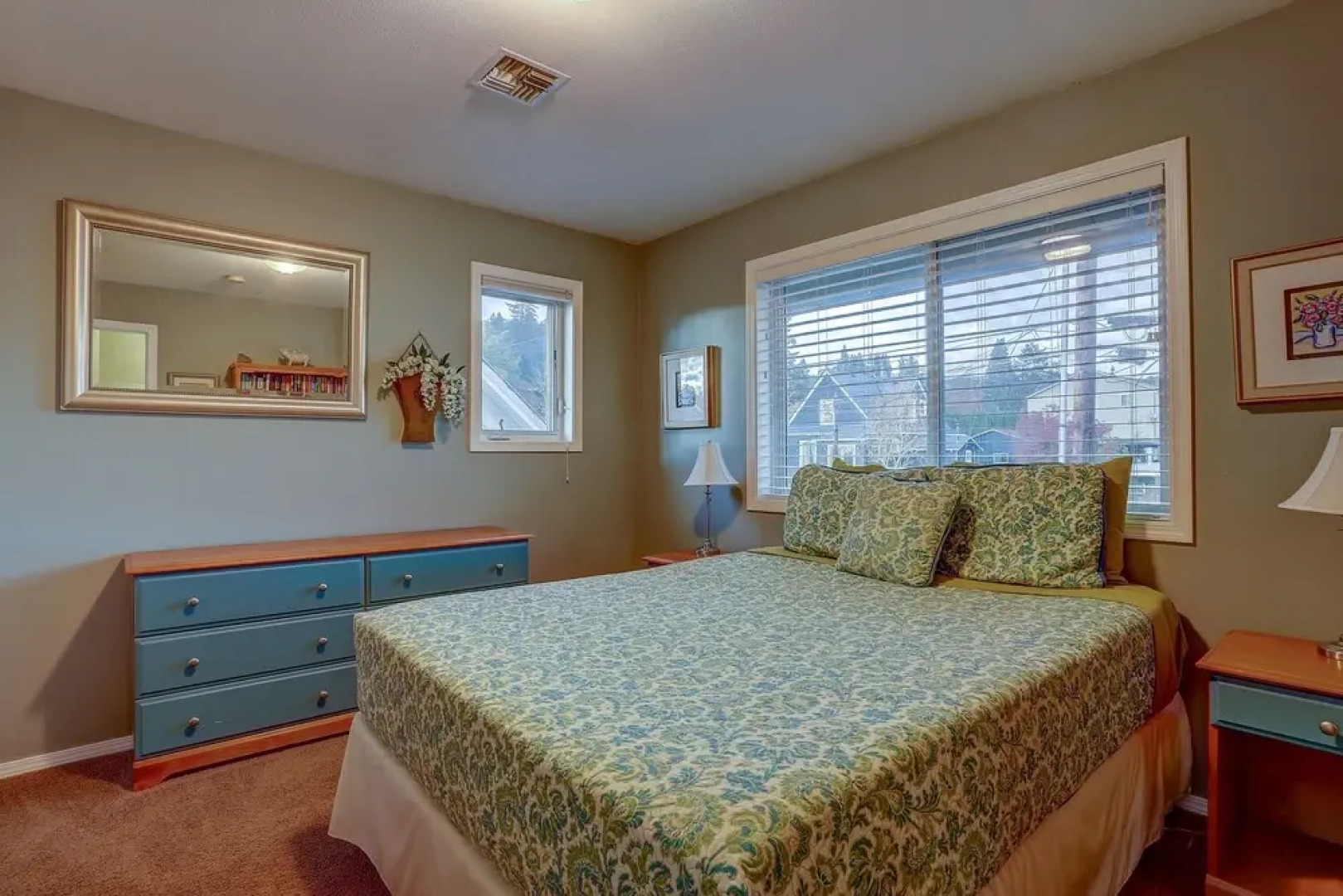 Northern Lights 3 Bedroom Home by RedAwning