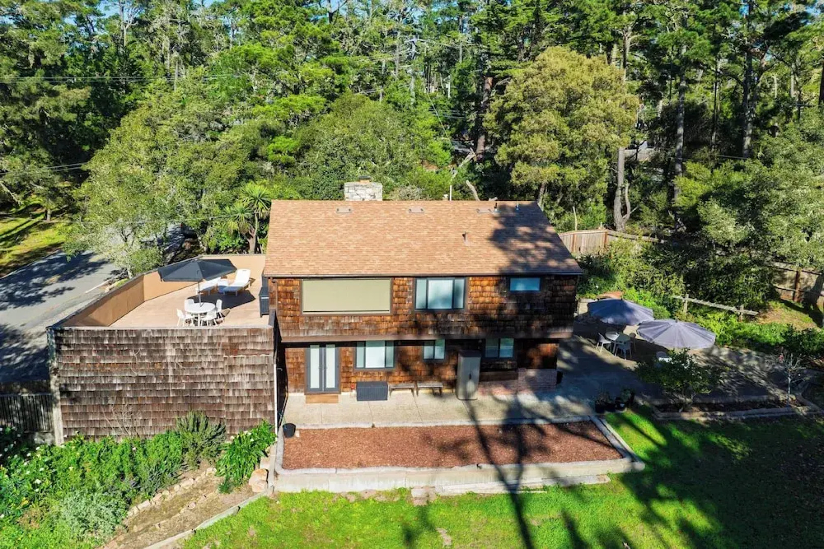 Sunridge Lookout by Avantstay Big Backyard Oasis + Patio, Central Location