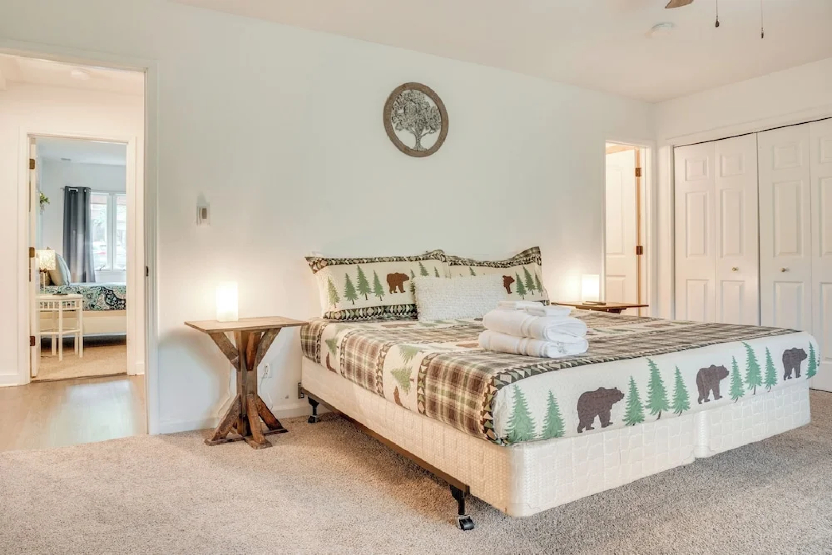 Spacious Rustic Helen Abode ~ 1/2 Mi From Tubing!