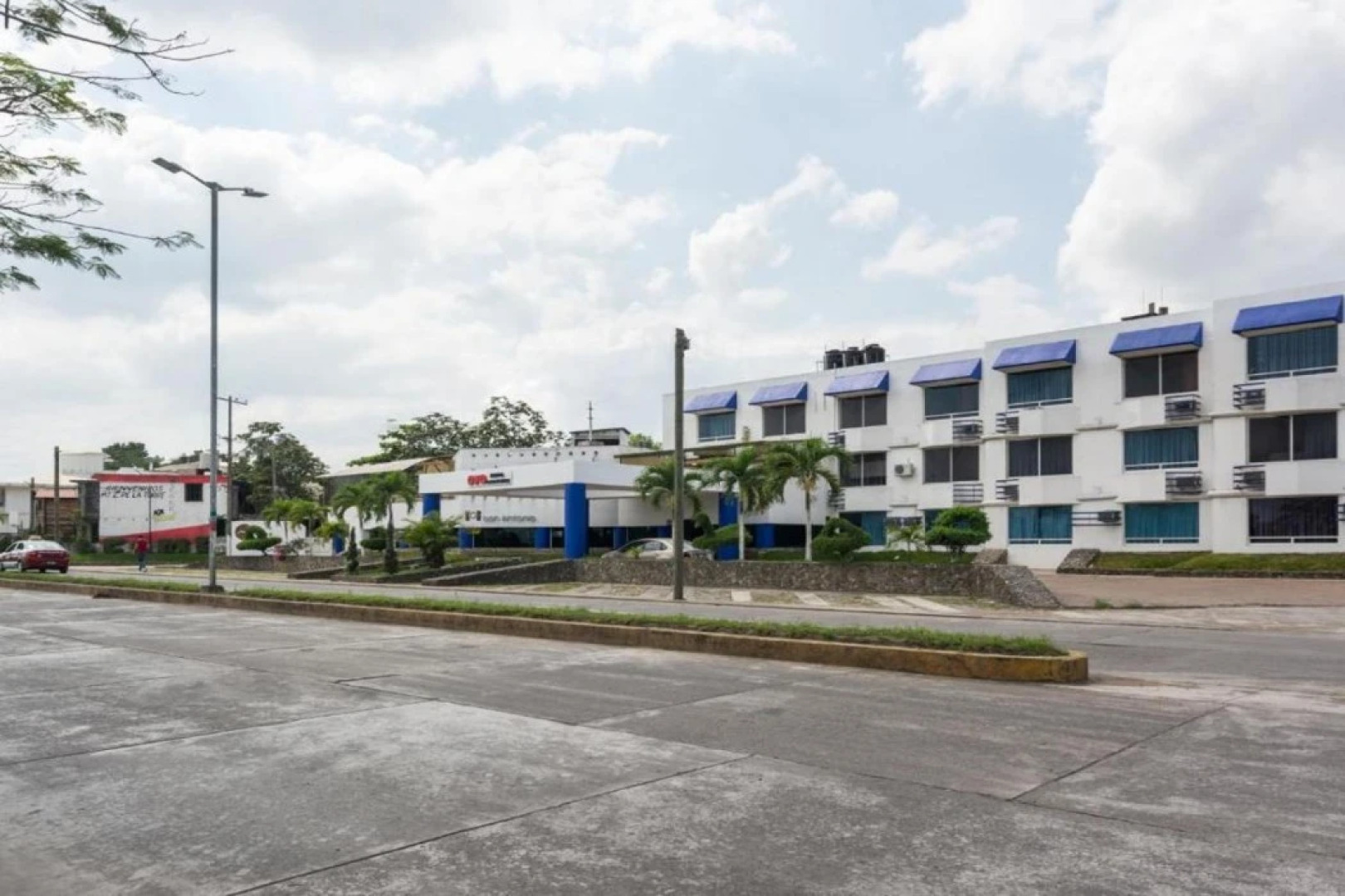 OYO Hotel Casa Blanca