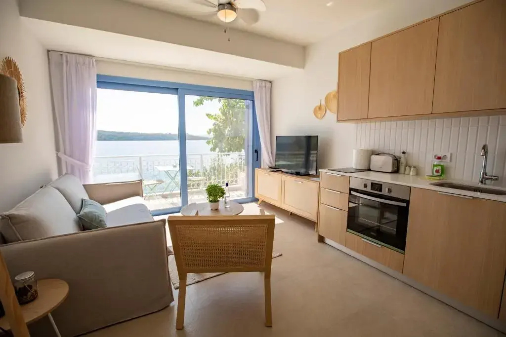 Lefkada Blue Luxury Apartments, Perigiali A3 second floor