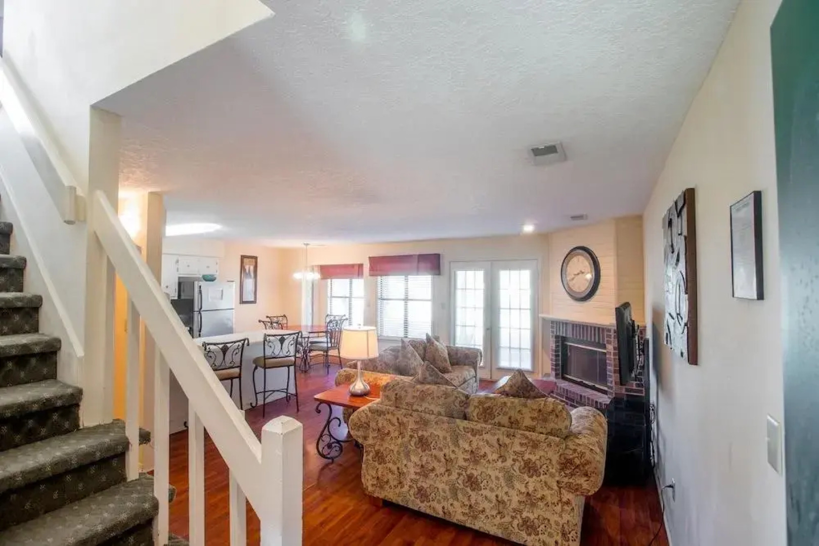 Crown Resorts at Hickory Hills