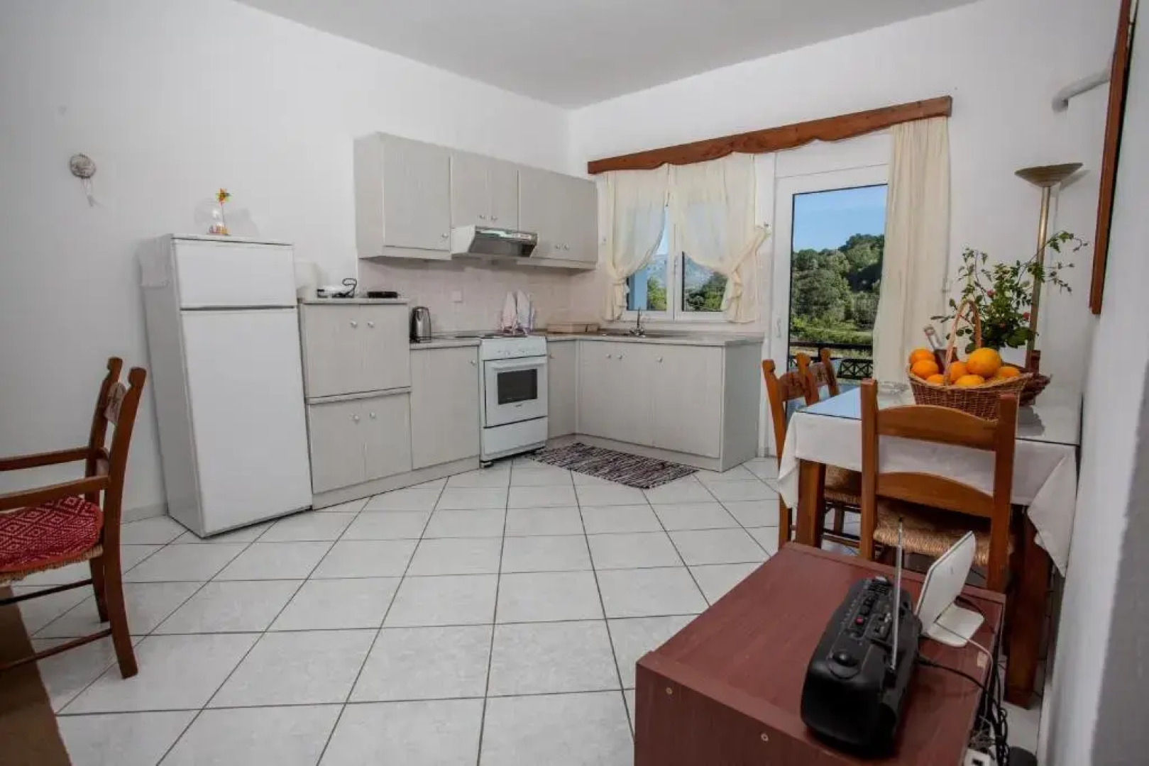 Alexandros Apartments