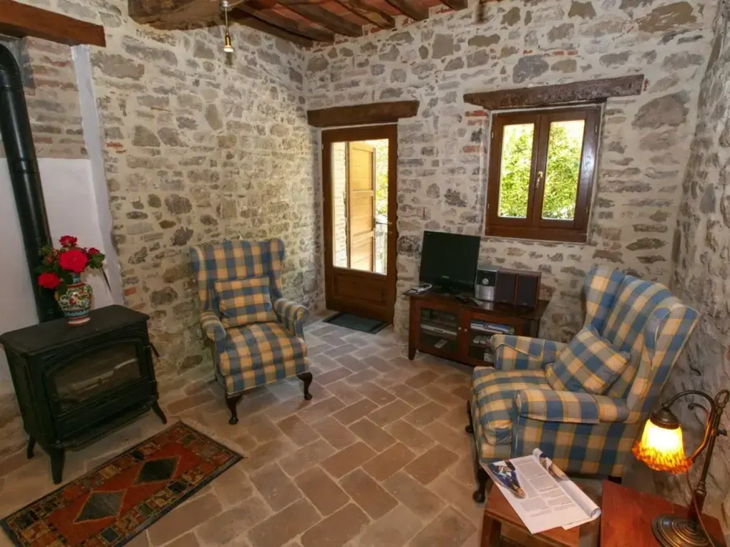 Cottage in Lisciano Niccone With Swimming Pool