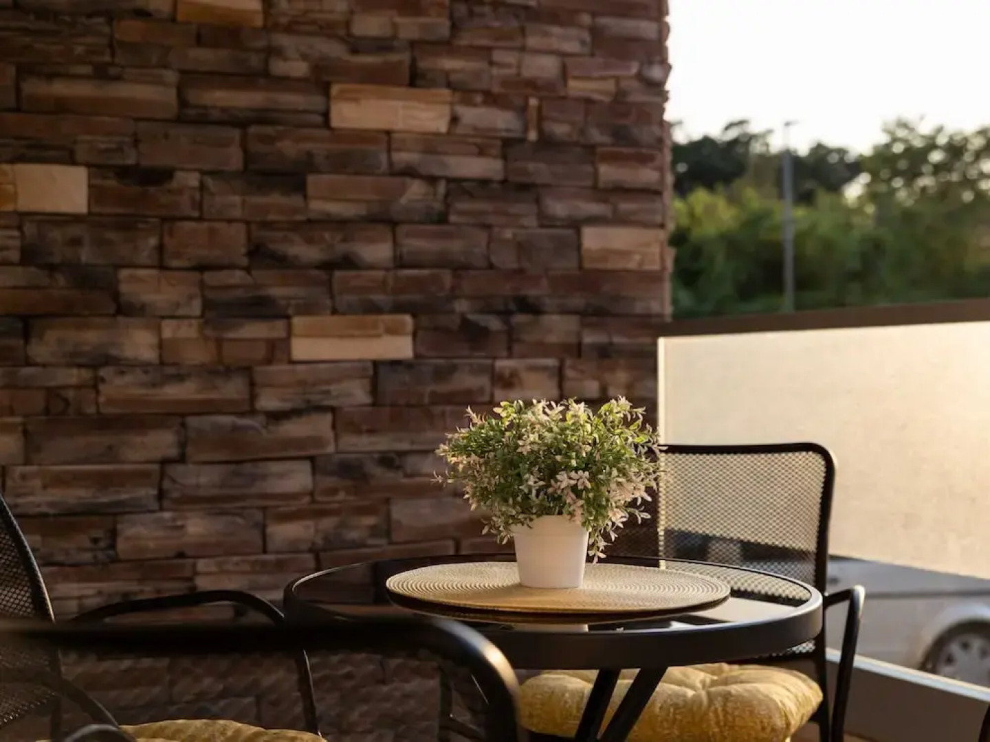 Apartment Why Not - Two Bedroom Apartment With Balcony