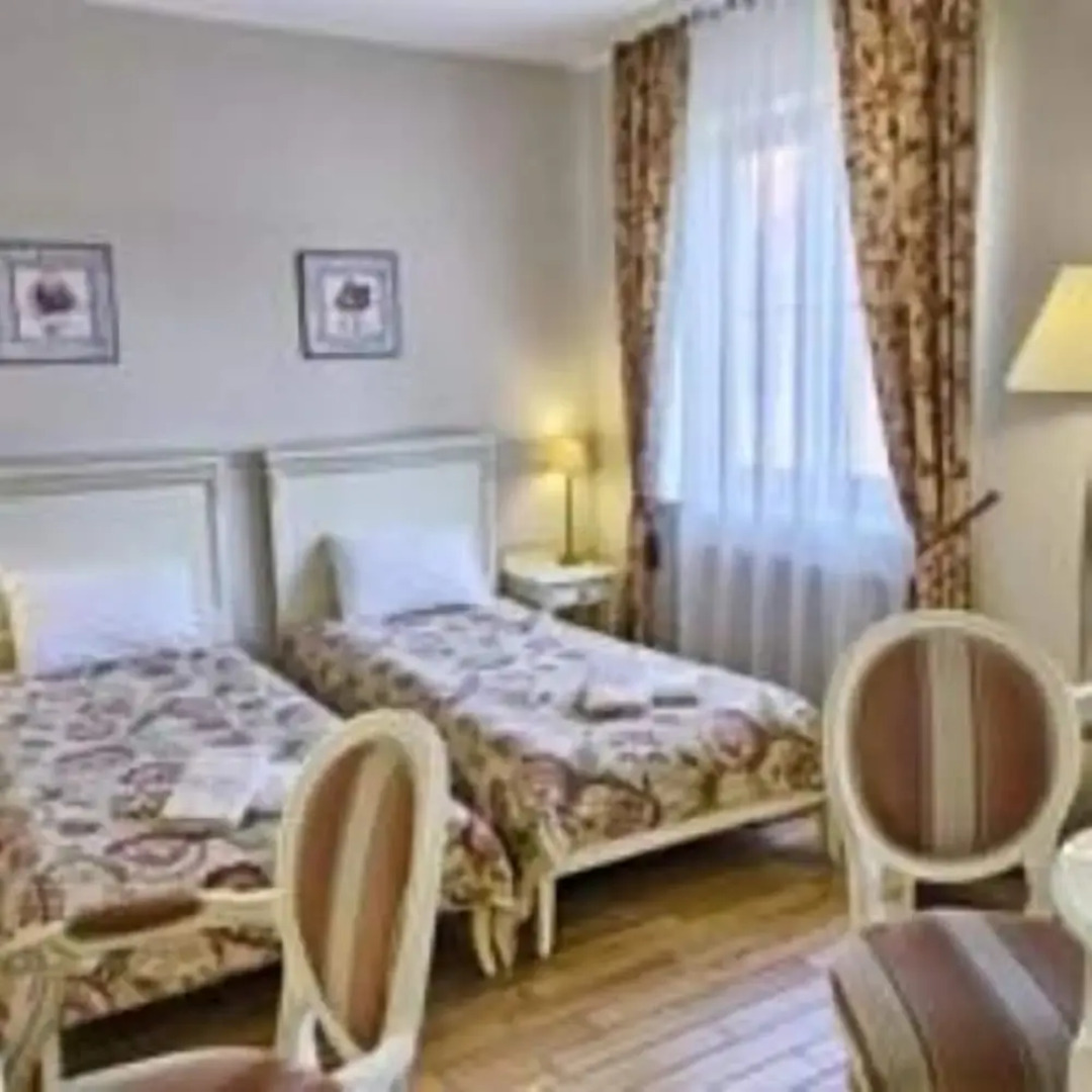 Villa Estera - Hotel & Restauracja