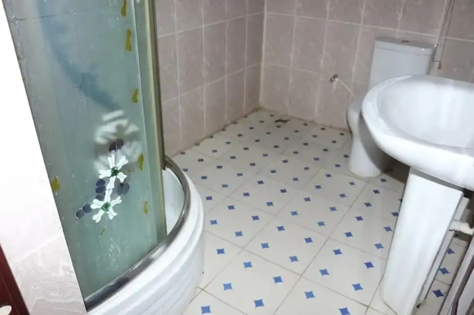 Lifeline Hotel and Suites