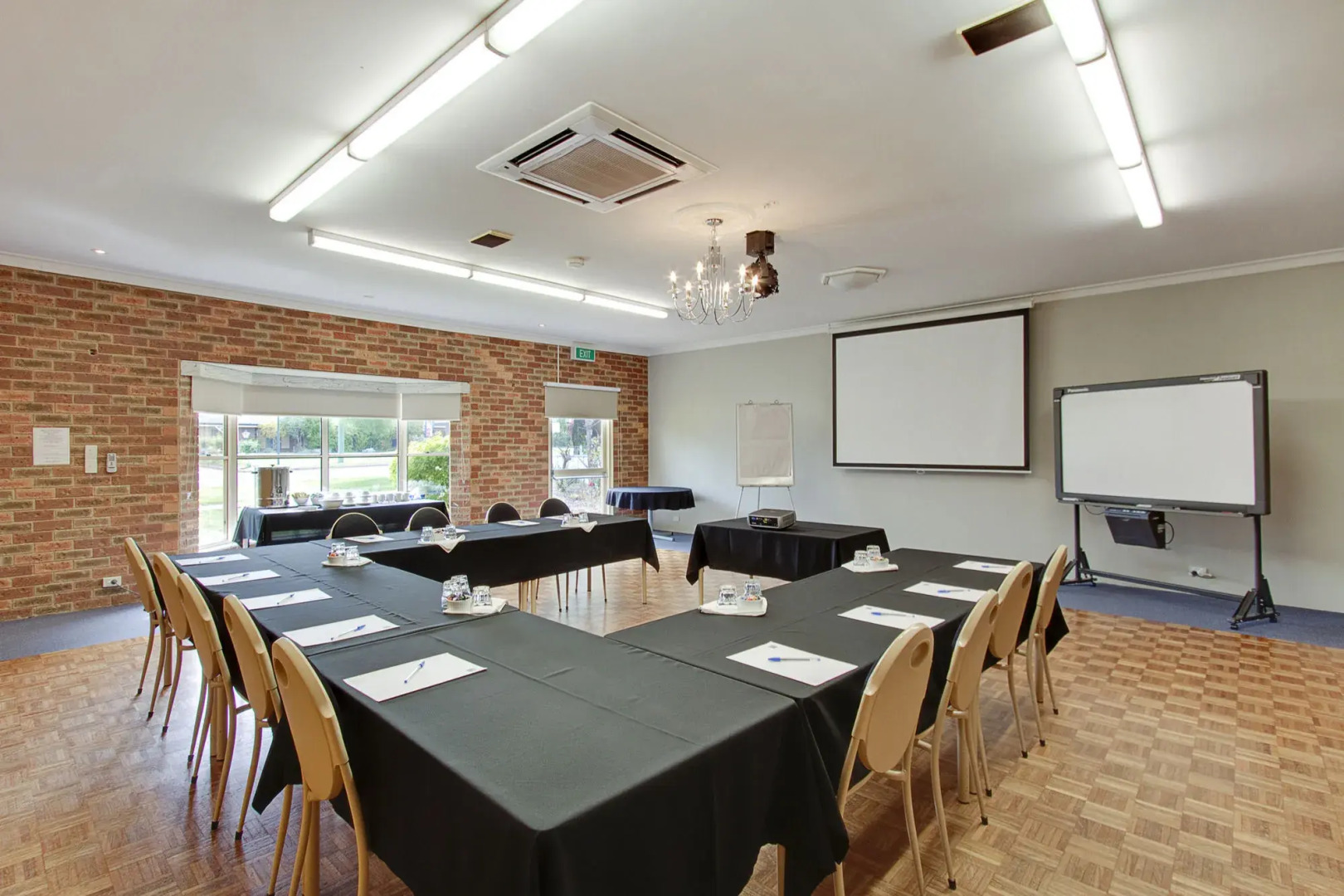 Quality Inn Parkes International