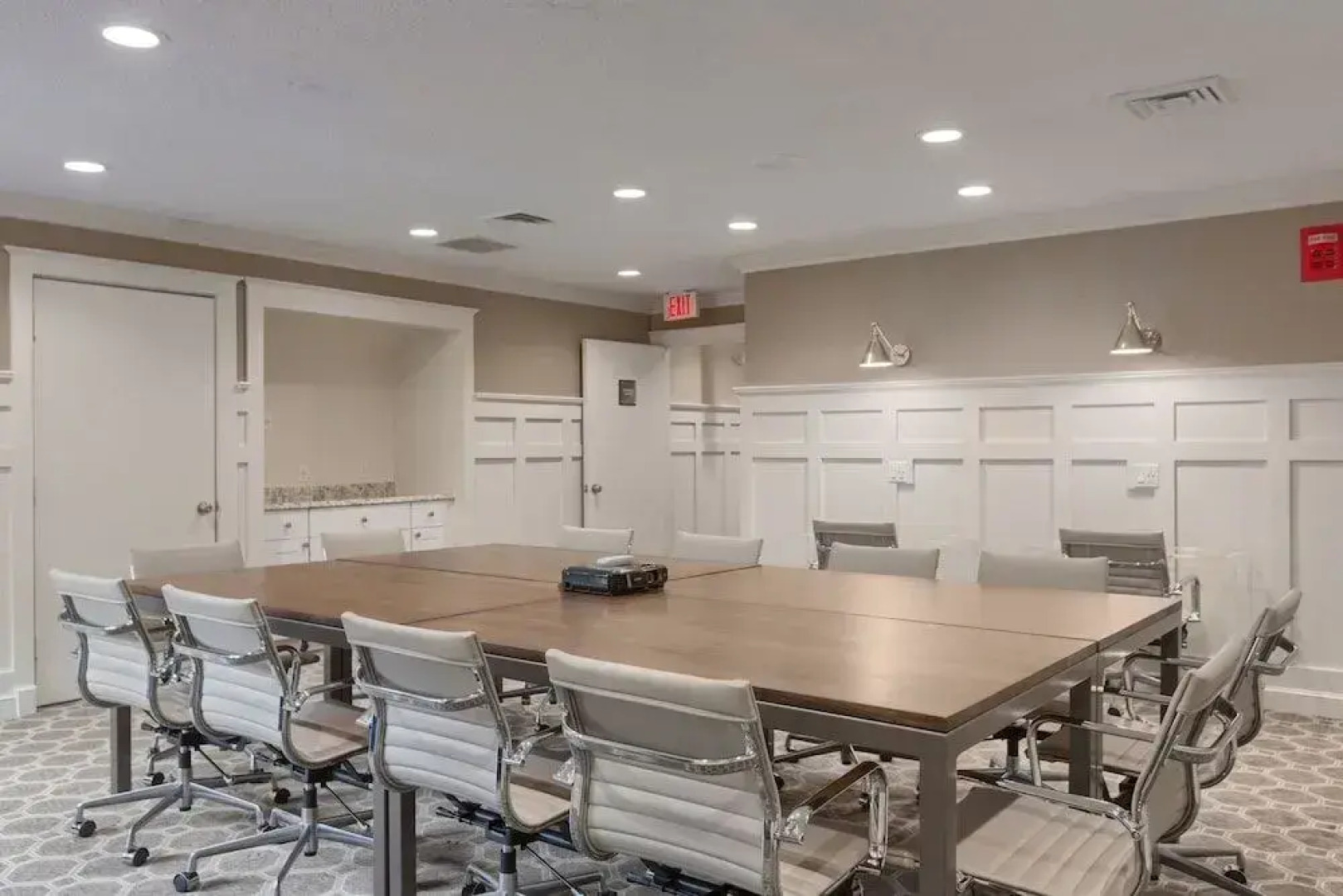 Hawthorn Suites by Wyndham Merrimack/Nashua Area