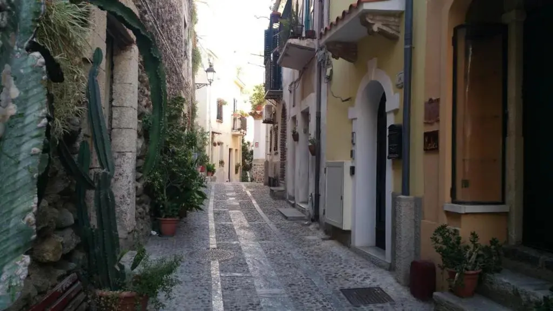 Spendido appartamento - Chianalea di Scilla bagnato dal mare