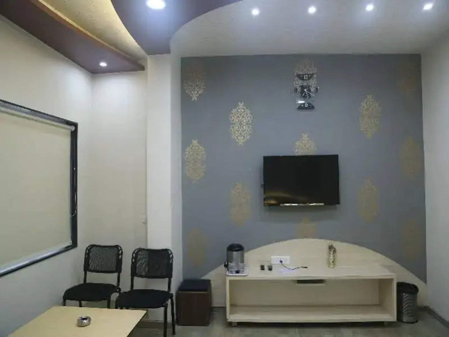 Vista Rooms at Sardar Bazar