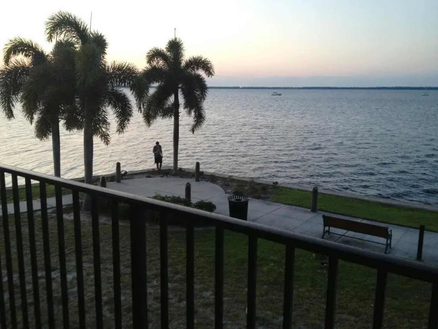 Monroes On The Lake Hotel & Banquet Hall