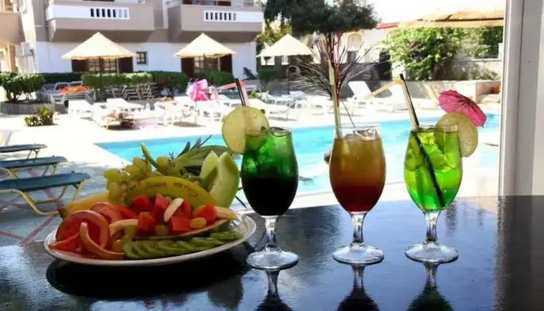 Elpida Apartments
