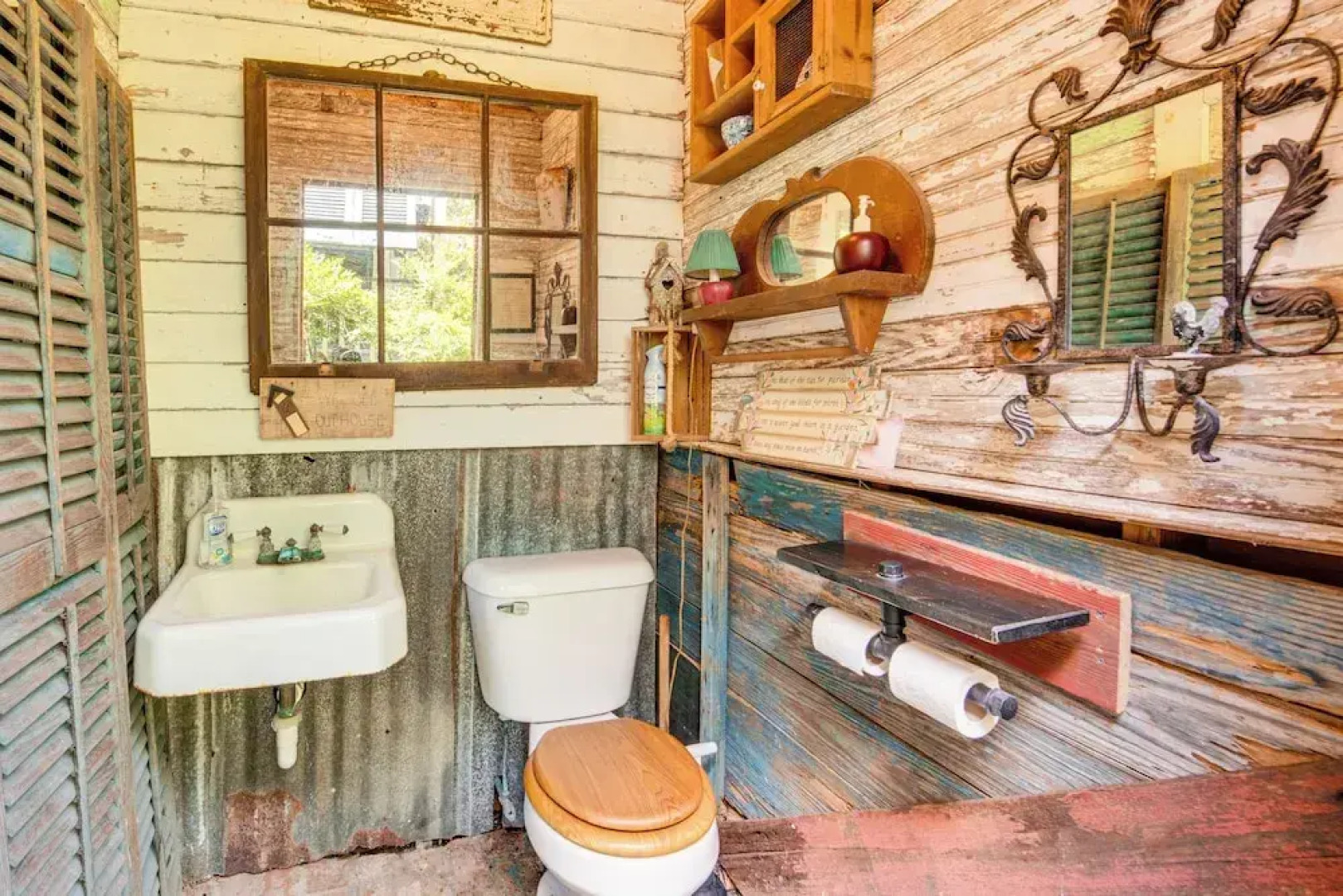 Whimsical New Roads Home < 1 Mi to Main Street!