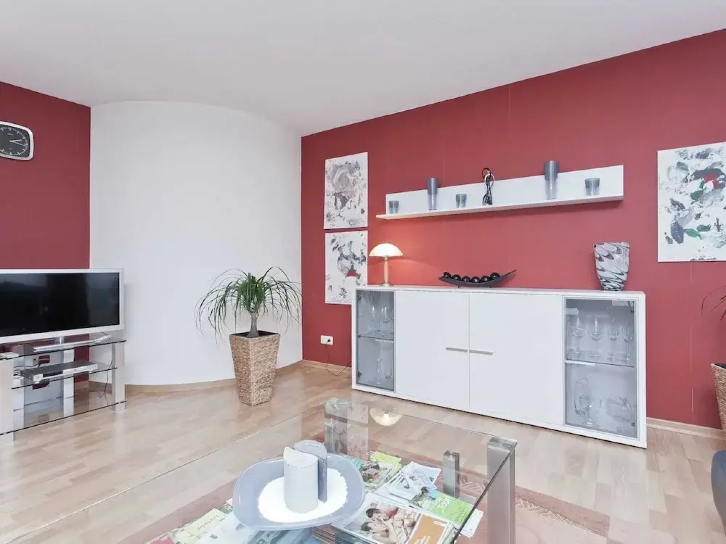 Furnished Apartment in Nieheim Germany near Forest