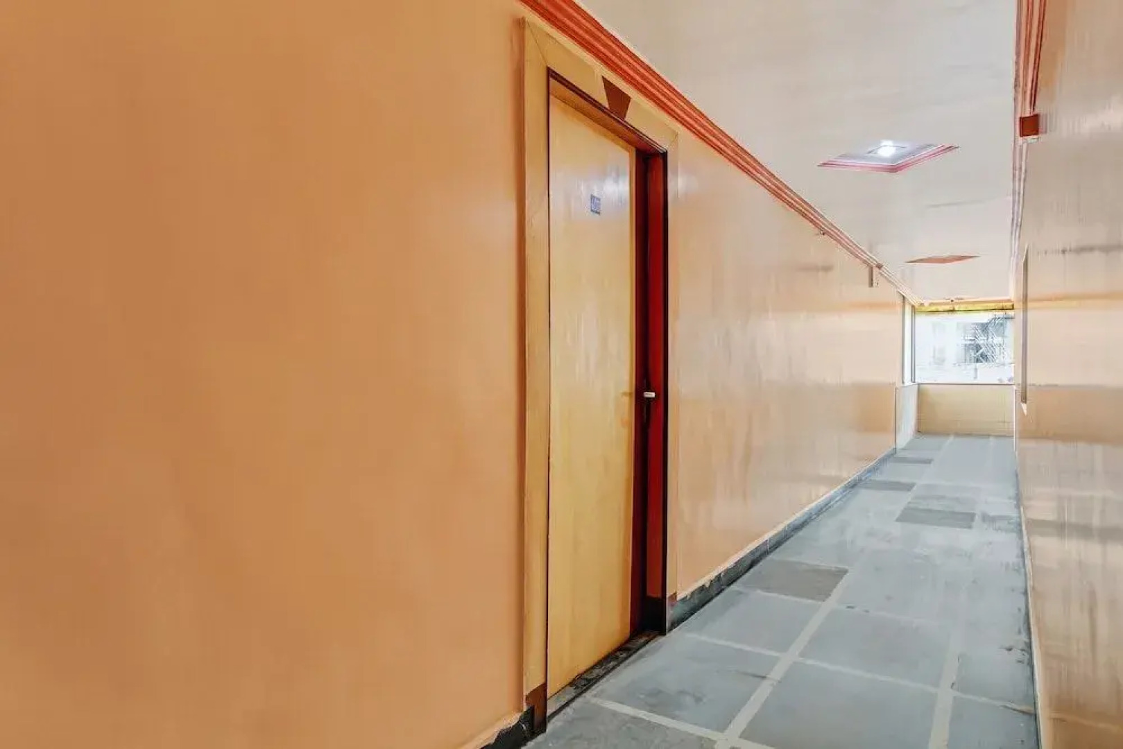 OYO 40635 Hotel Shloka