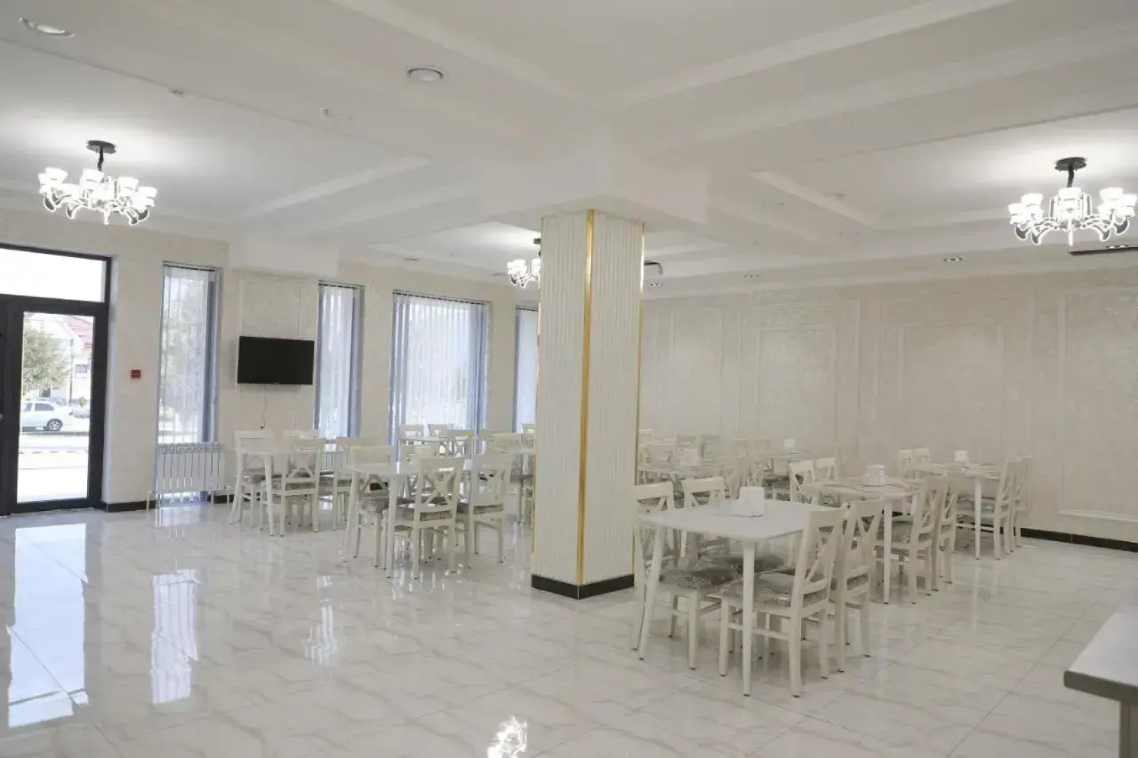 Status Hotel (Статус)