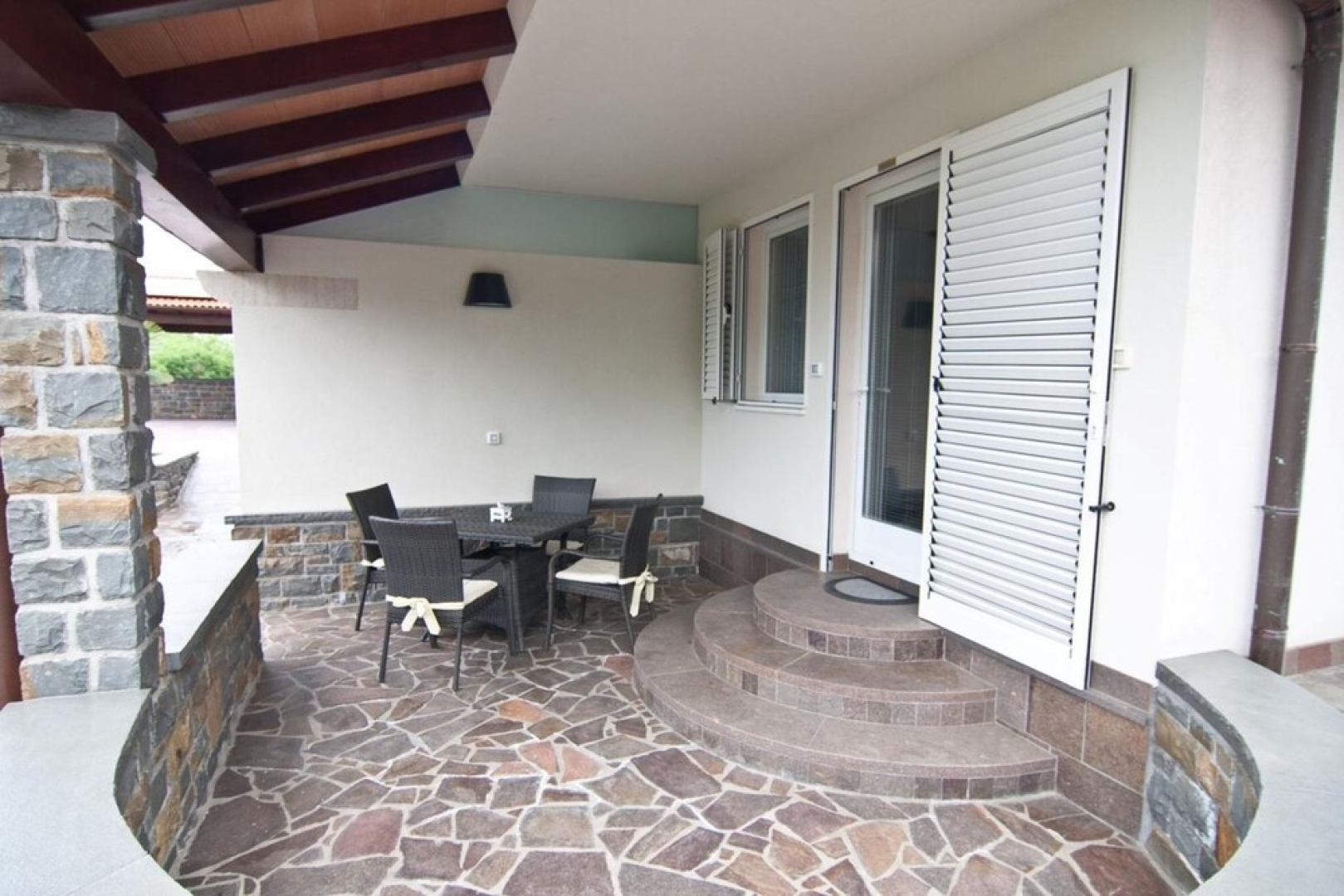 Pool Studio Debeli Rtic 2