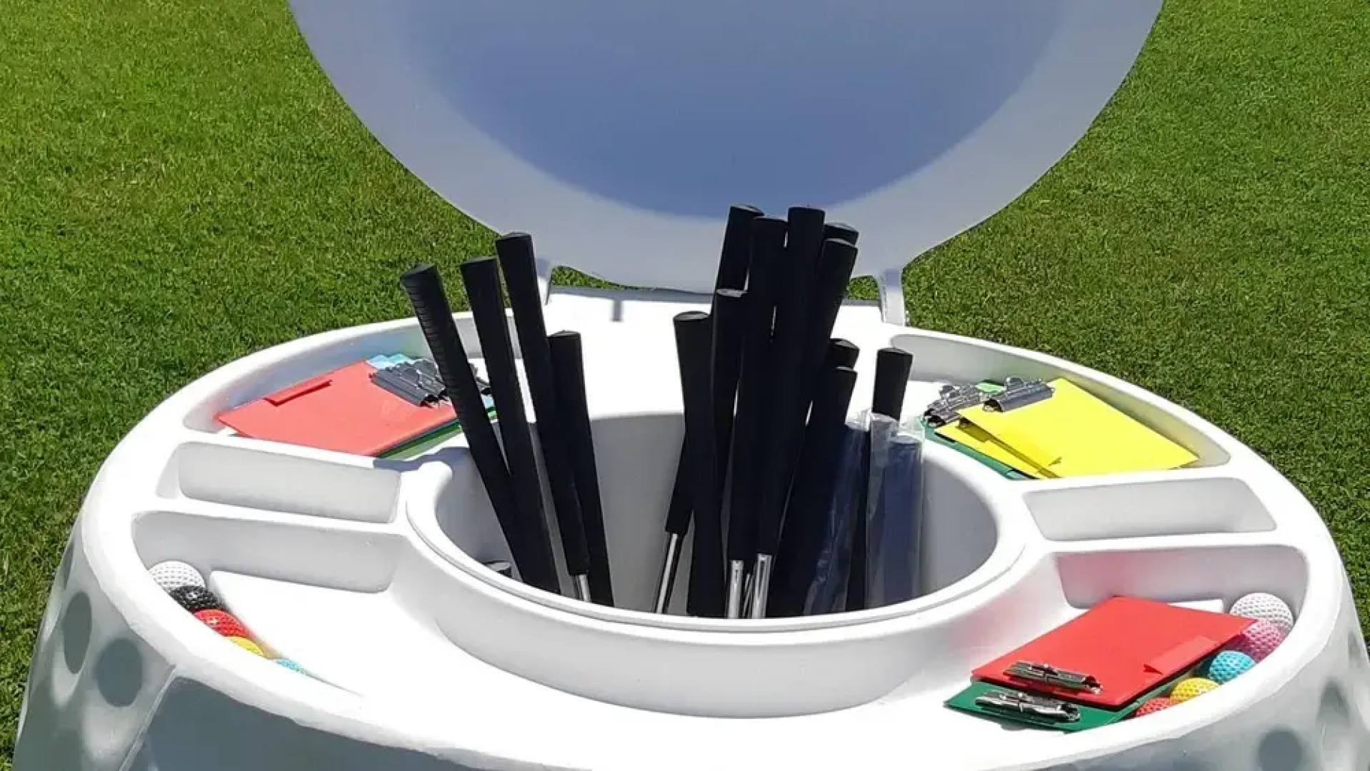 Edera Apartment in a No Kids Farmhouse, up to 6 People