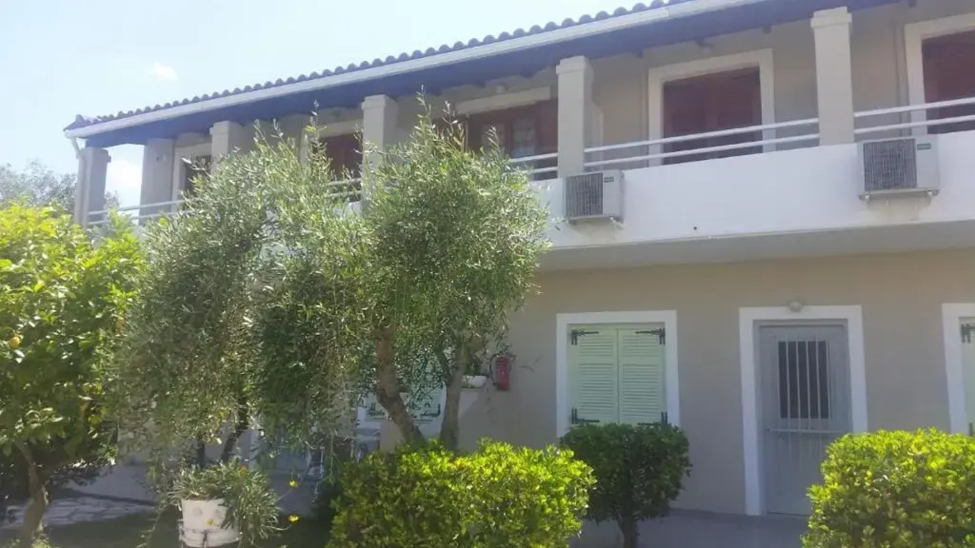 Alexandros Studios Apartments