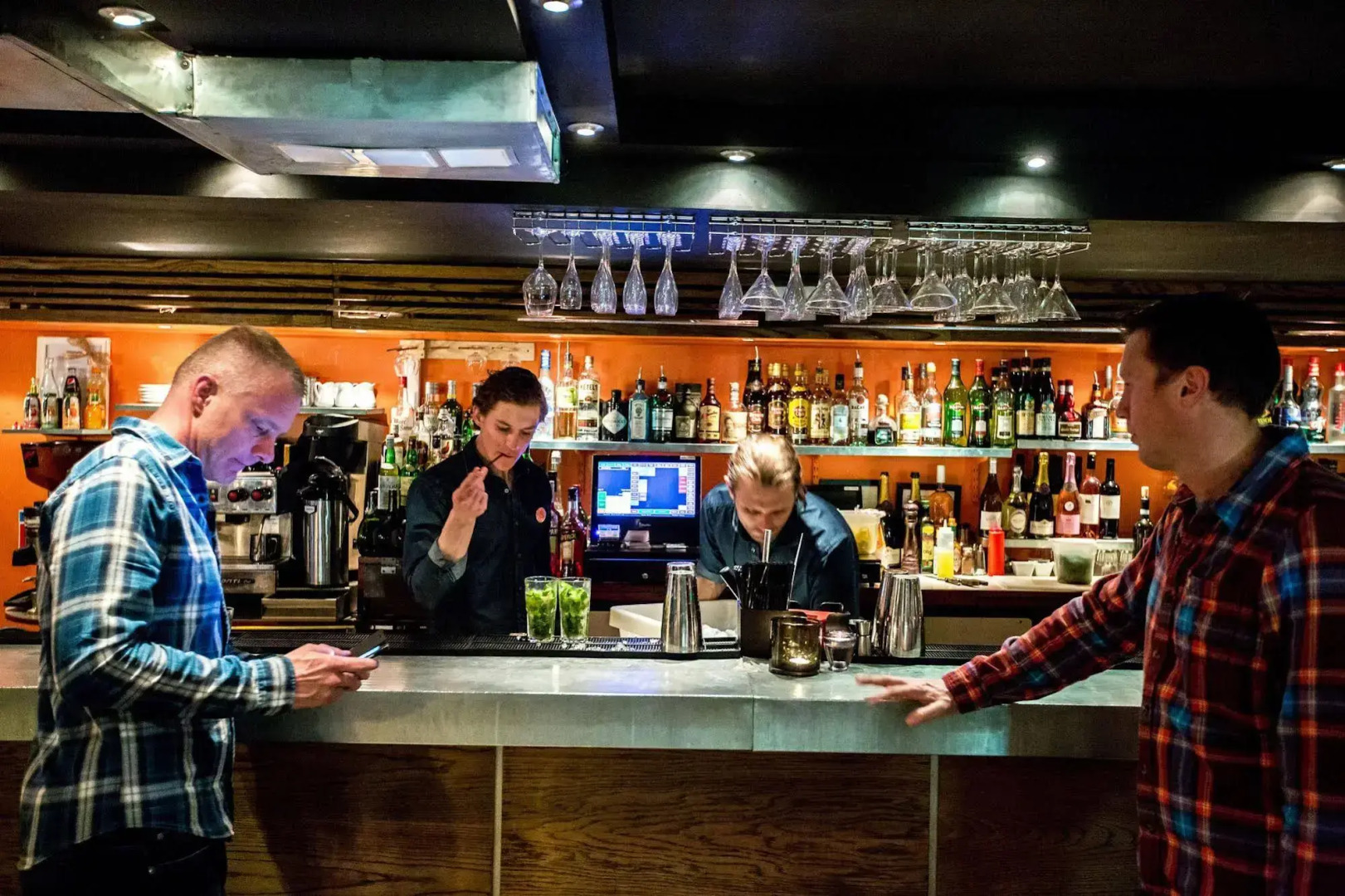 Langley Hotel Victors