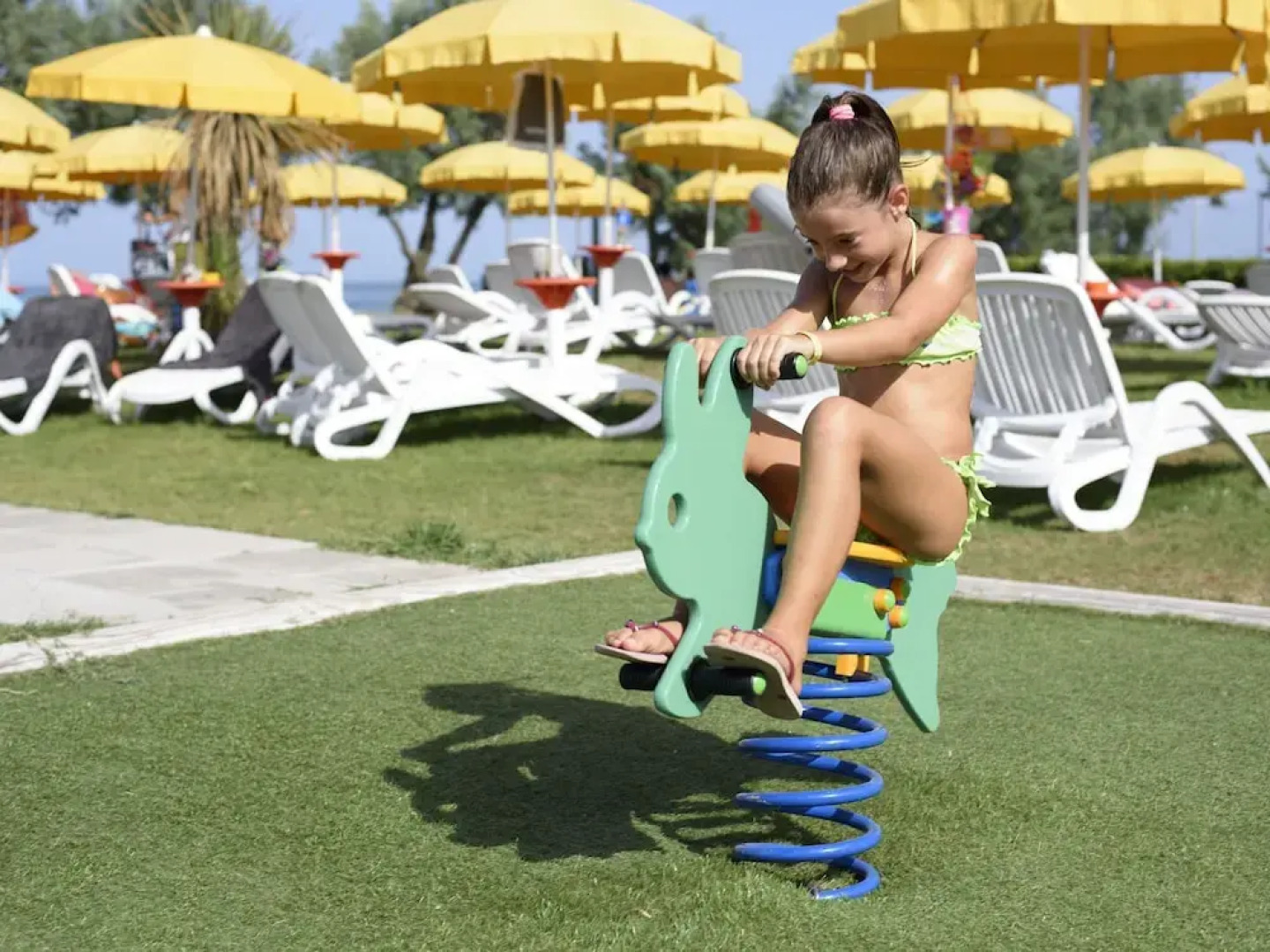 House in Residence With Swimming Pool, Near the Sea