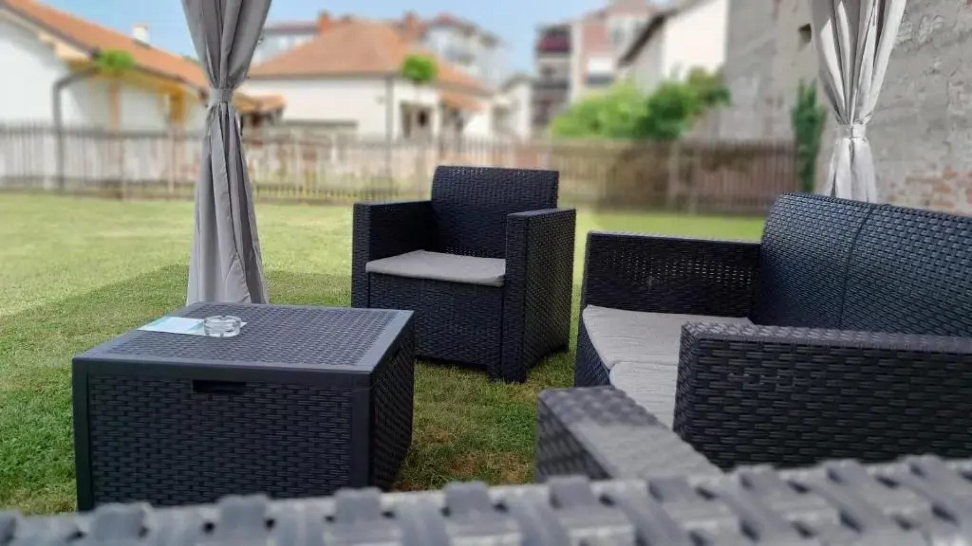 Apartments Spring