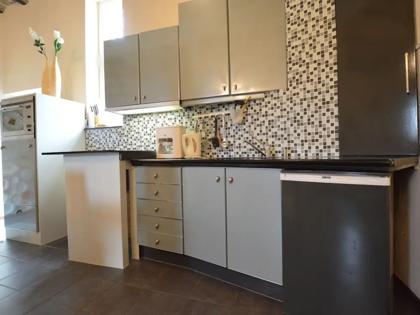 Spacious Villa near Town Center in Mesch