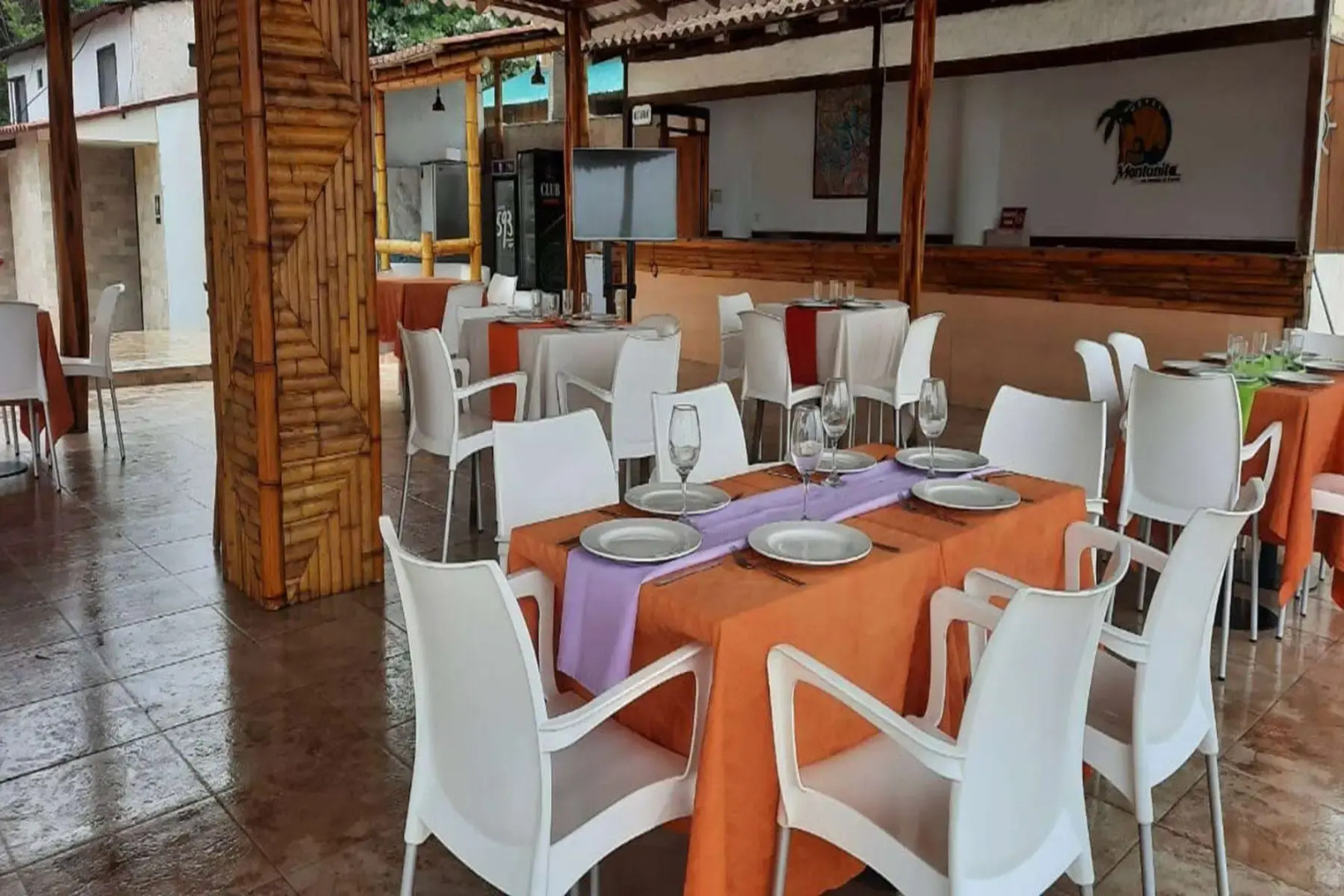 Howard Johnson by Wyndham Montanita