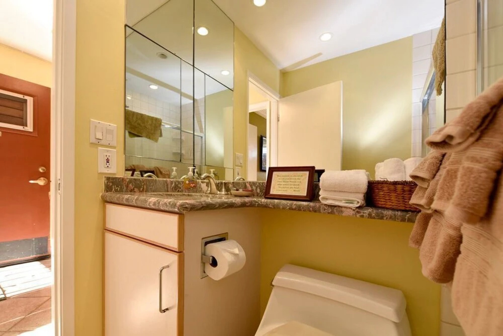 Kulakane 307 by RedAwning