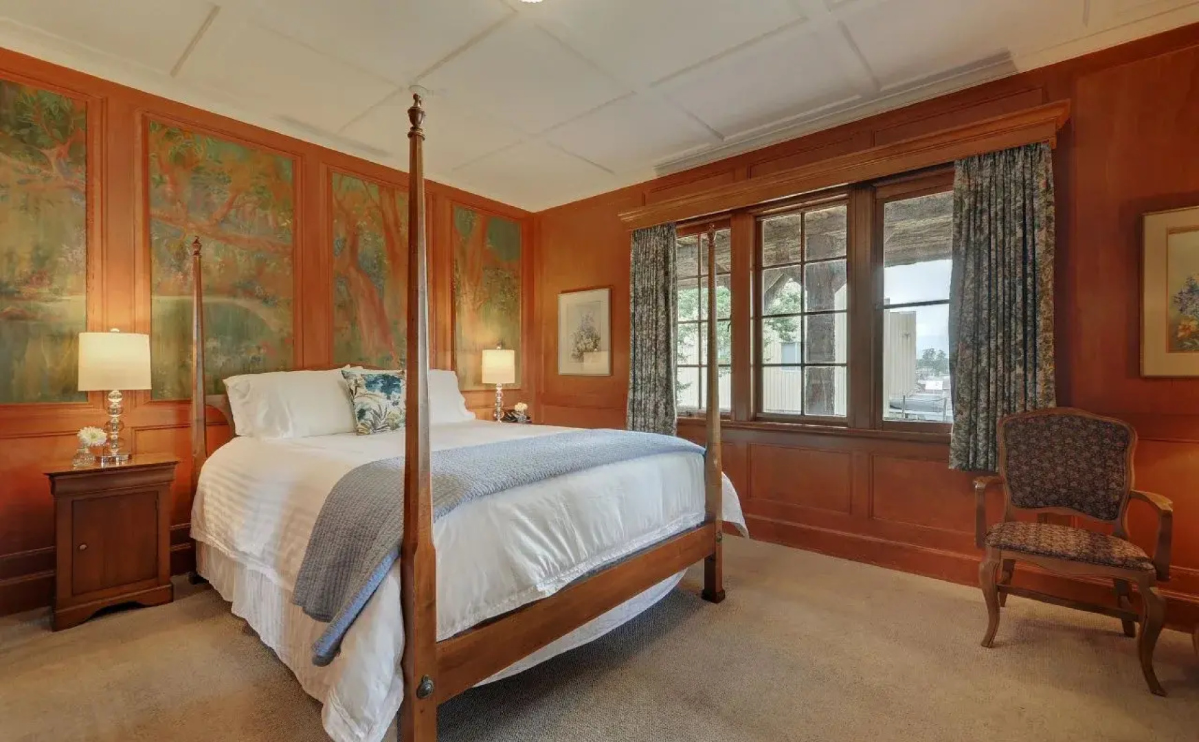 The Latch Inn