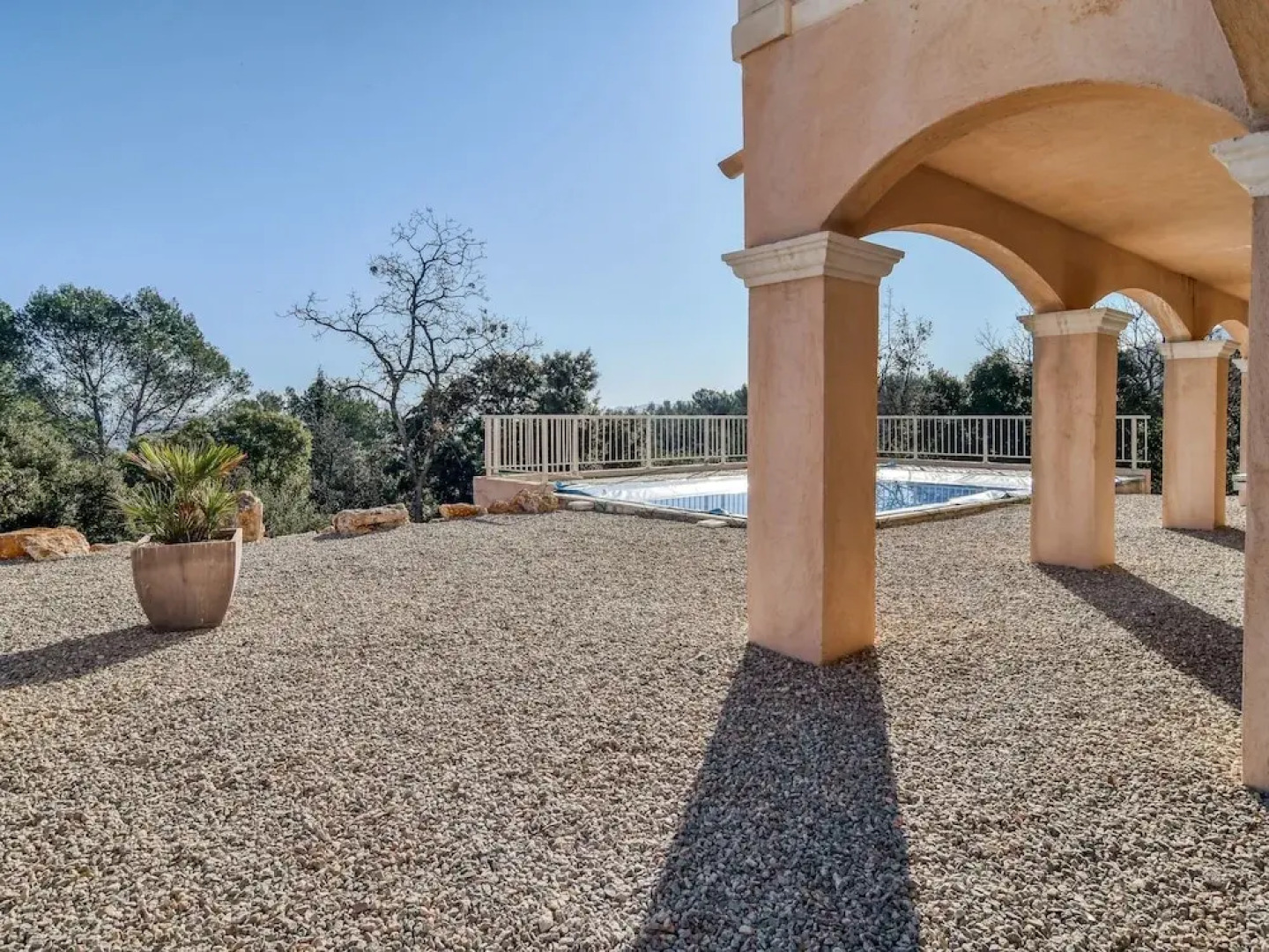 Plush Villa in Le Cannet-des-maures With Private Pool