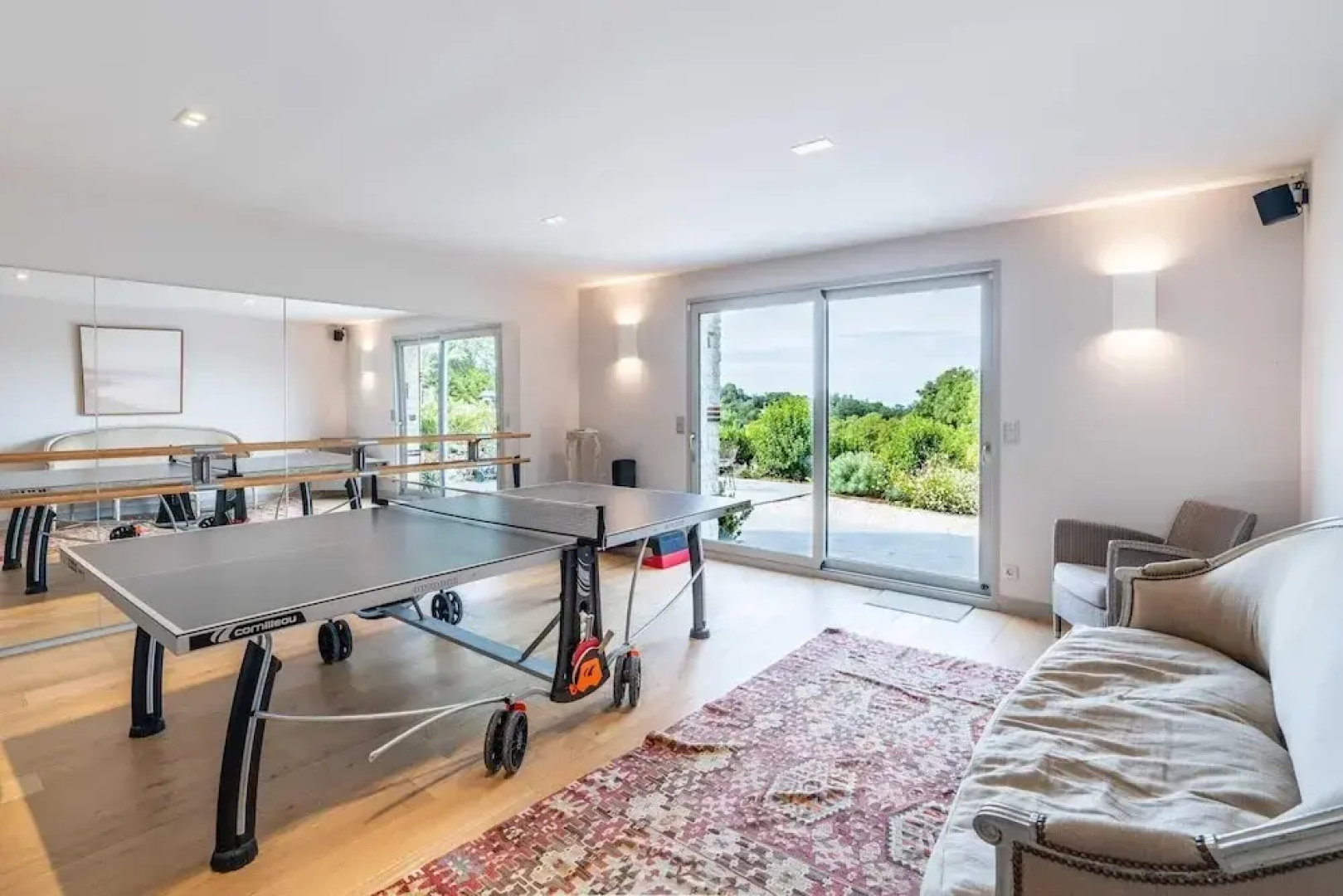Blueberry of the Valley - House With Swimming Pool
