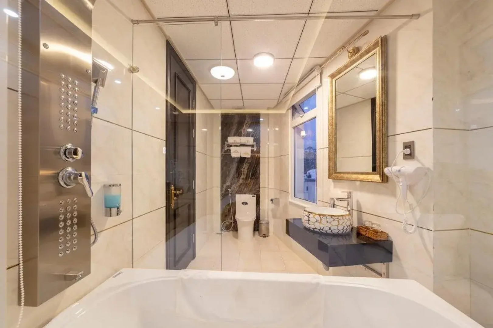 Queen T&T Dalat Hotel